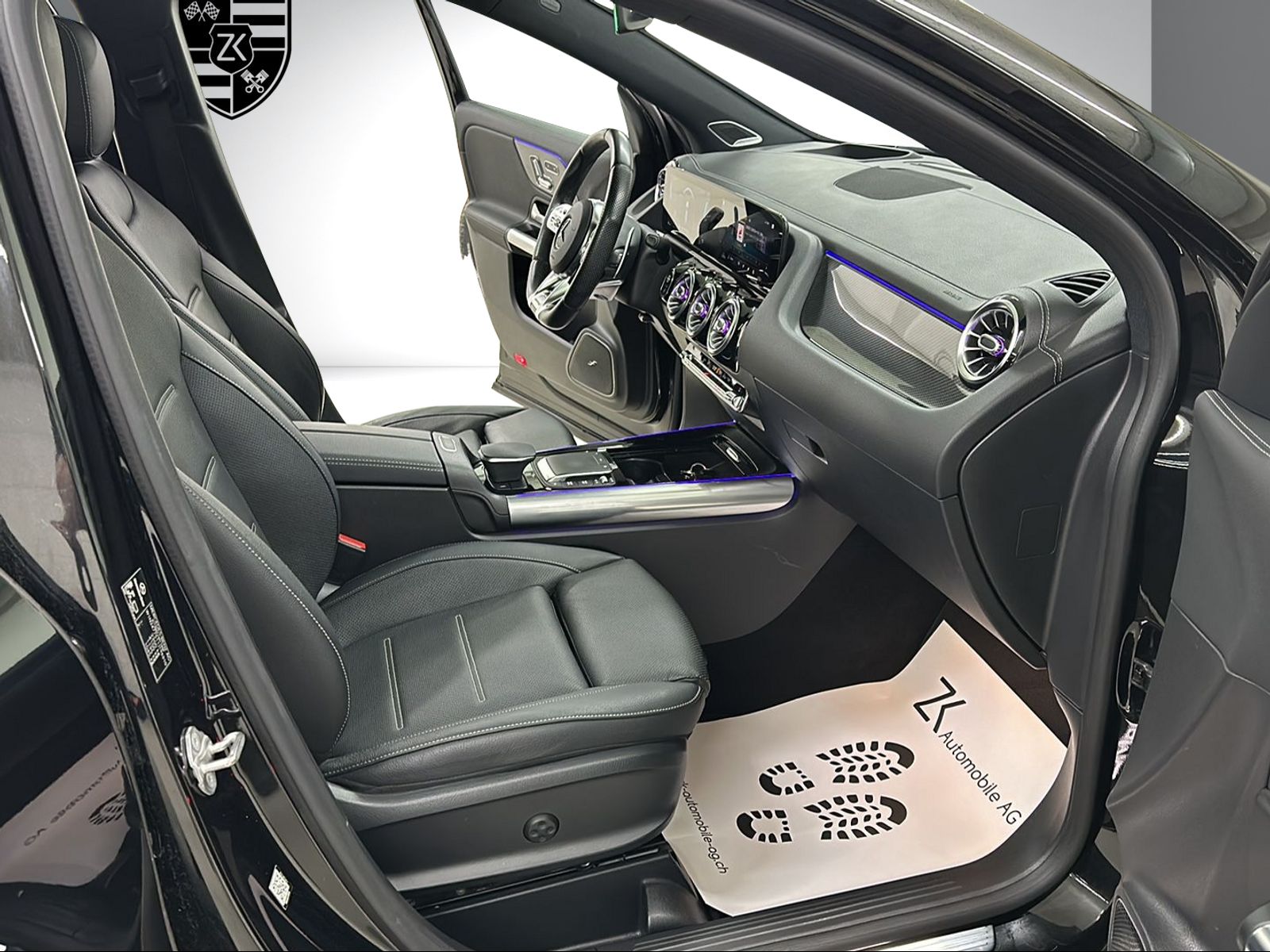 MERCEDES-BENZ GLA 35 AMG 4Matic Performance 8G-Speedshift DCT-image-9