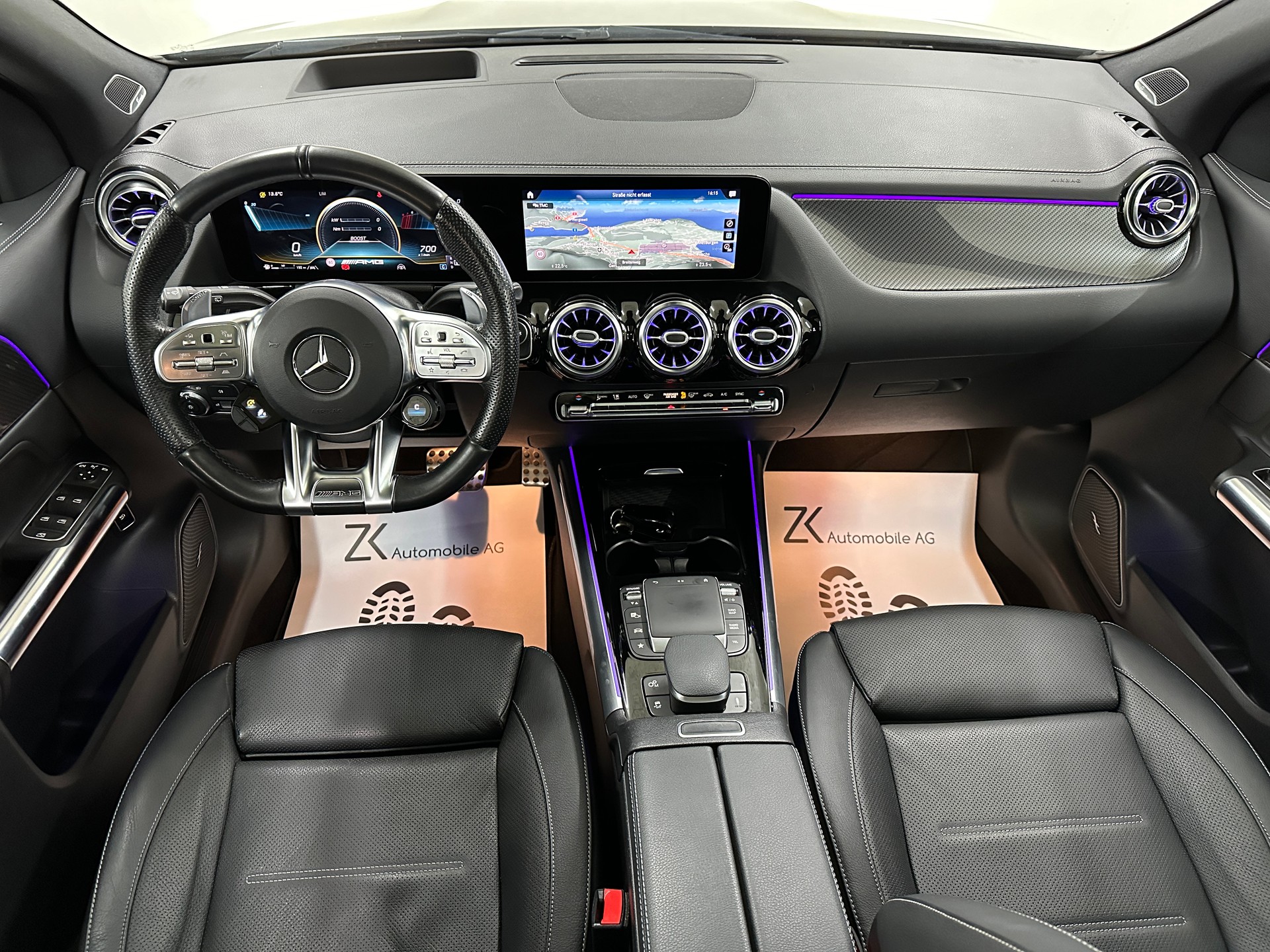MERCEDES-BENZ GLA 35 AMG 4Matic Performance 8G-Speedshift DCT-image-10