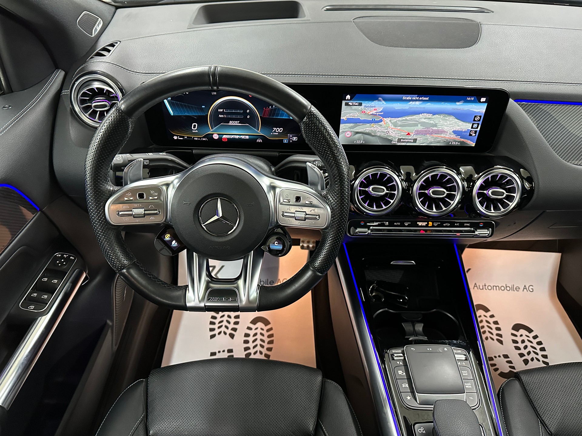 MERCEDES-BENZ GLA 35 AMG 4Matic Performance 8G-Speedshift DCT-image-11