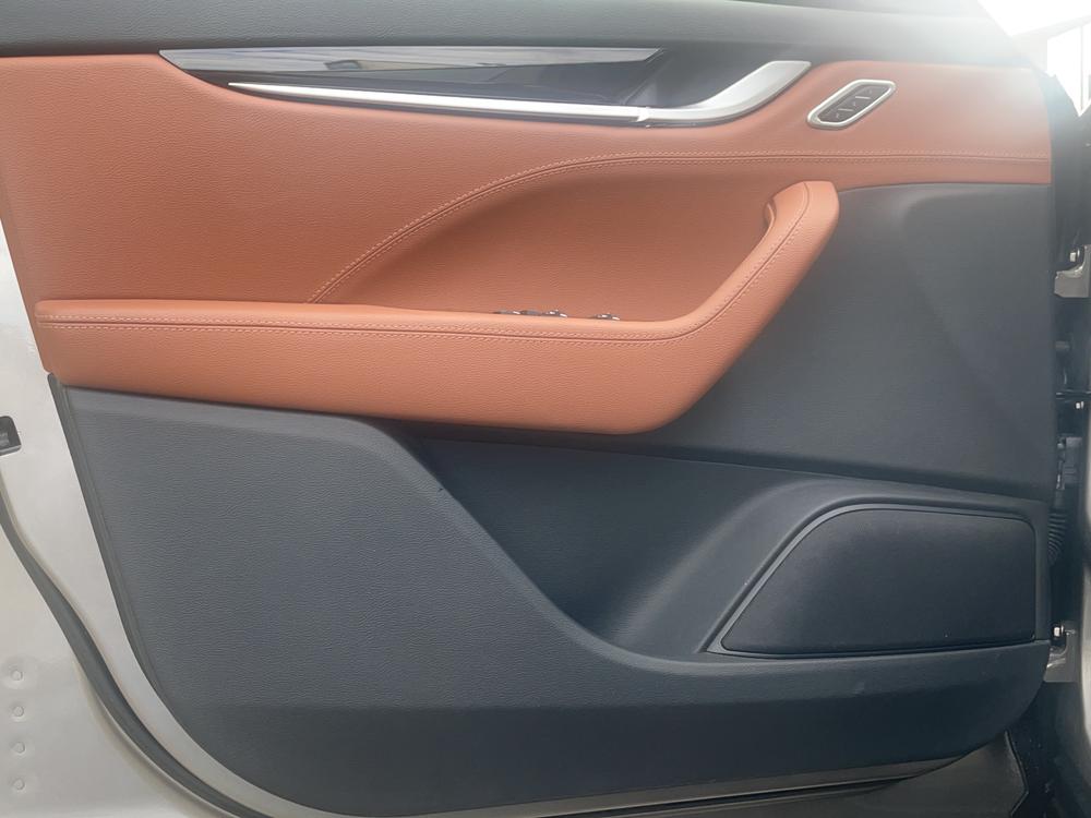 MASERATI LEVANTE 2.0 Hybrid GT-image-12