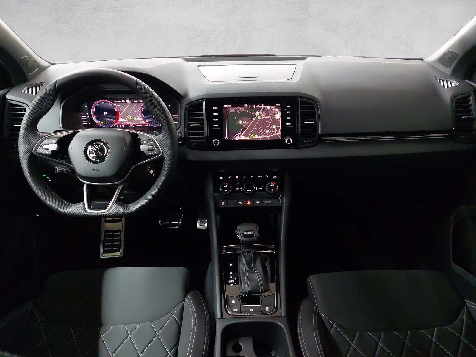 SKODA Karoq 1.5 TSI SportLine DSG-image-6