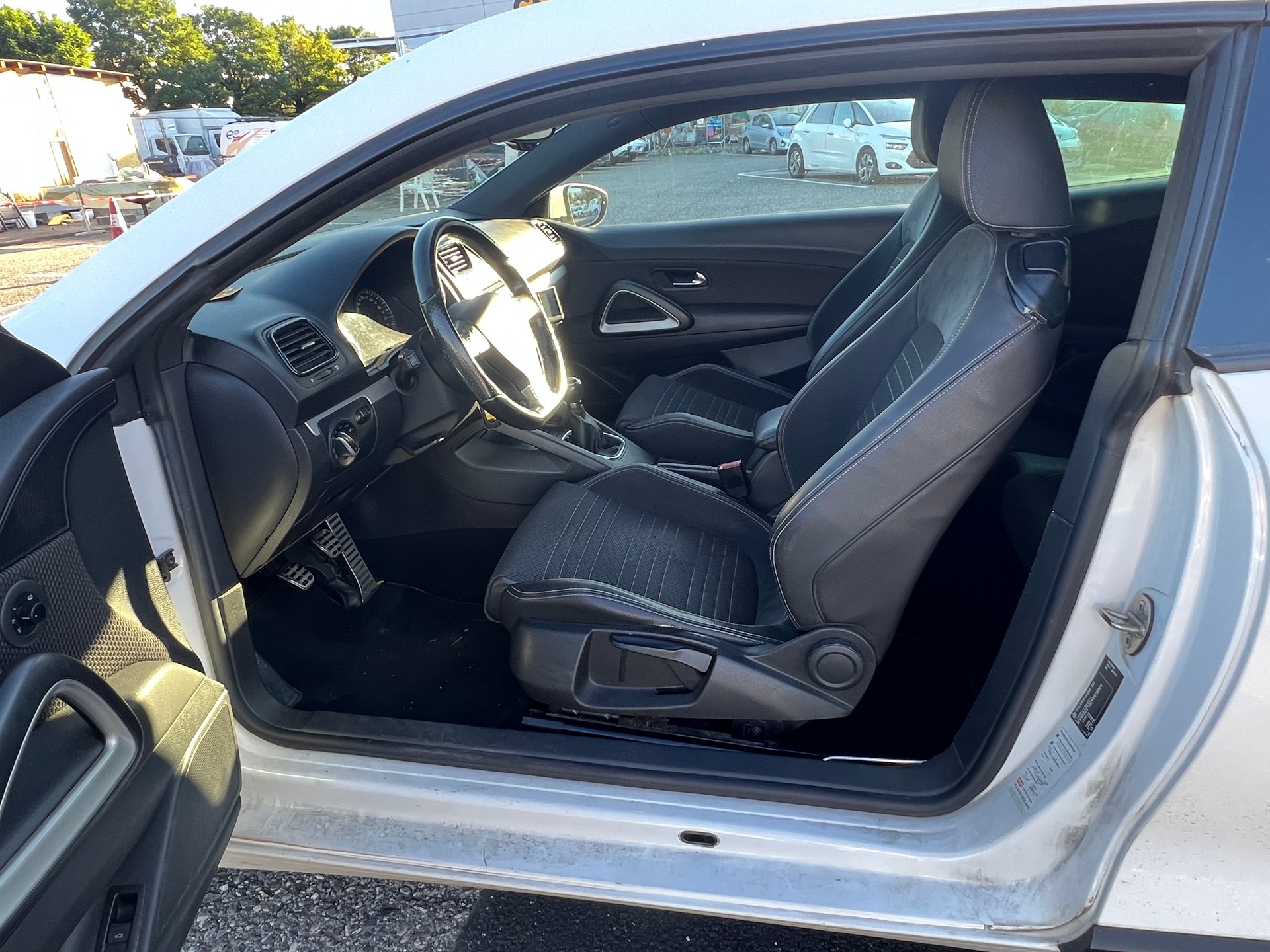 VW Scirocco 2.0 TSI-image-6
