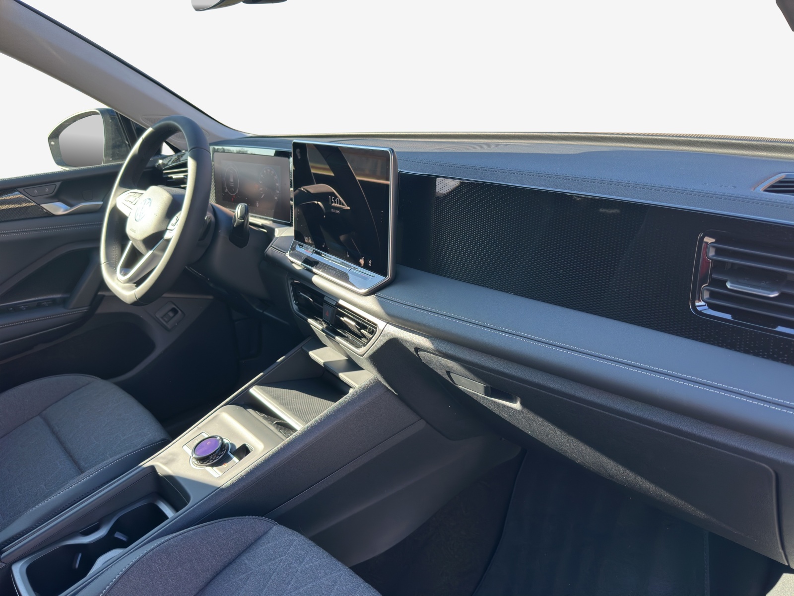 VW Tiguan 2.0 TDI SCR Life DSG-image-15
