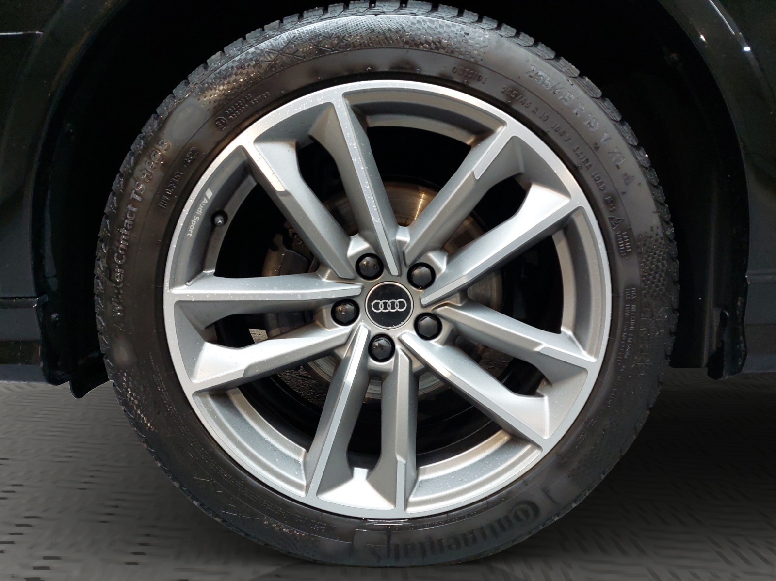 AUDI Q3 35 TDI S line quattro S-tronic-image-11