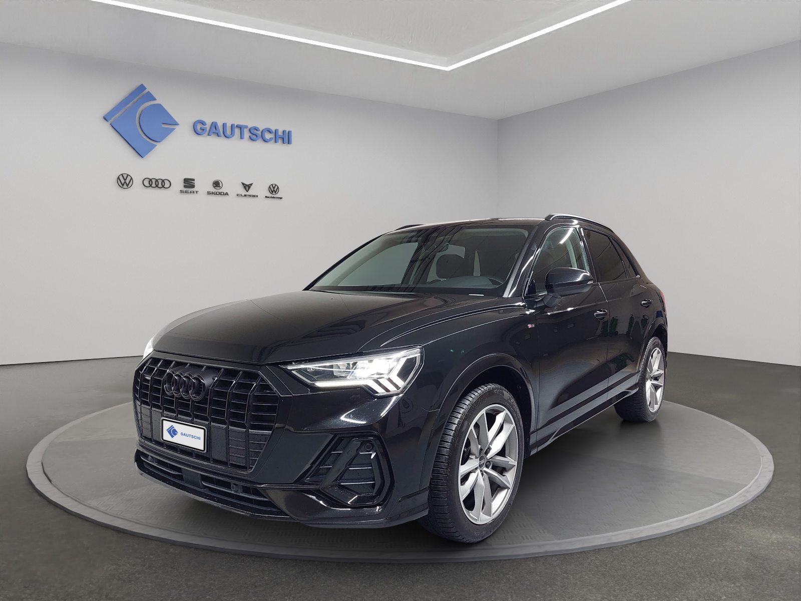 AUDI Q3 35 TDI S line quattro S-tronic-image-0