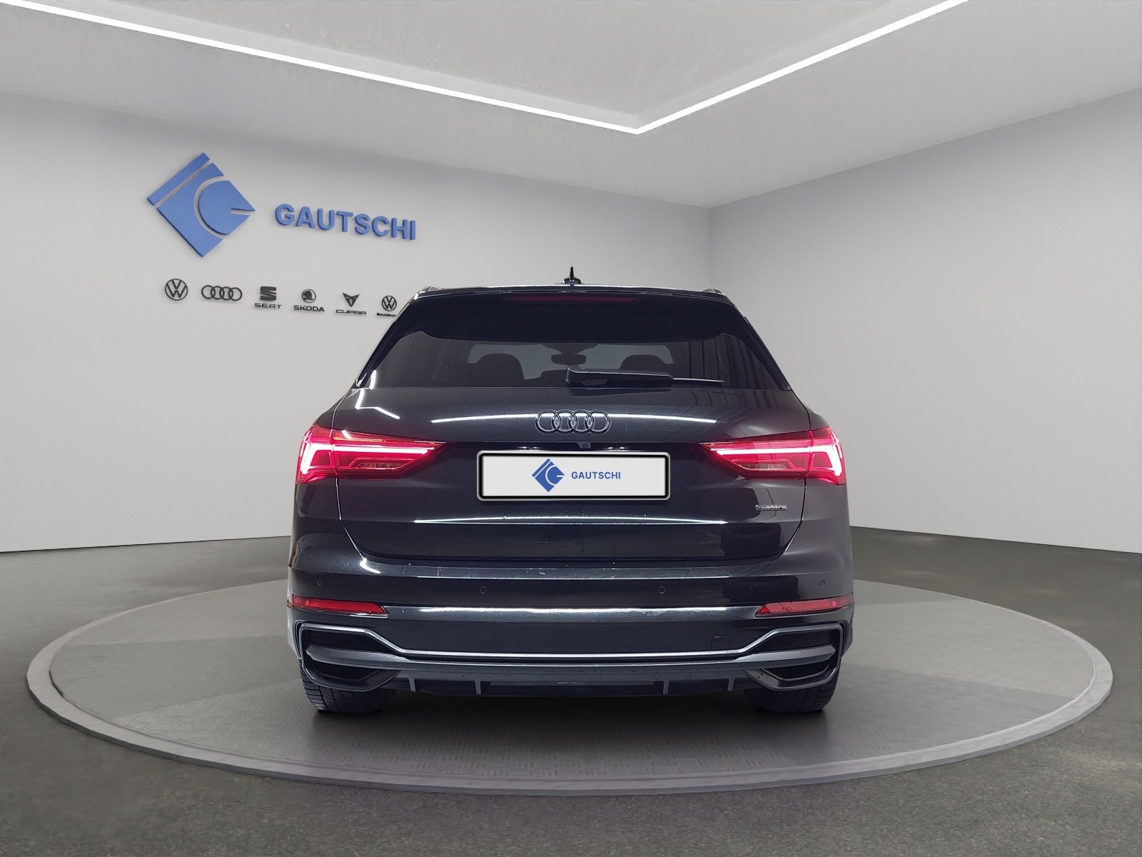 AUDI Q3 35 TDI S line quattro S-tronic-image-3