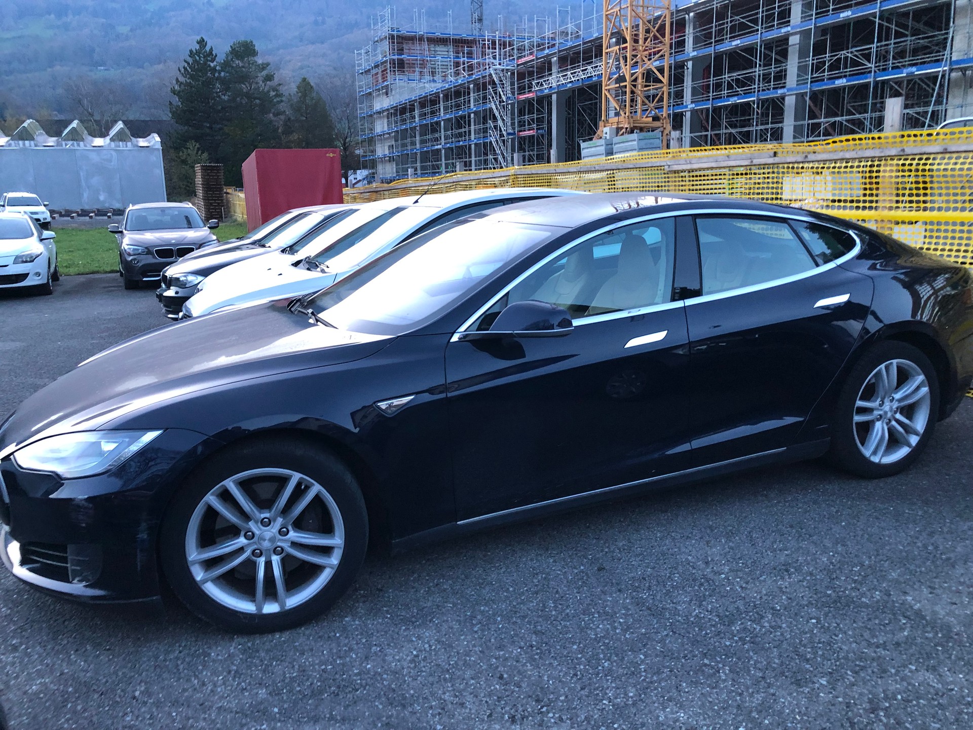 TESLA Model S 60-image-6