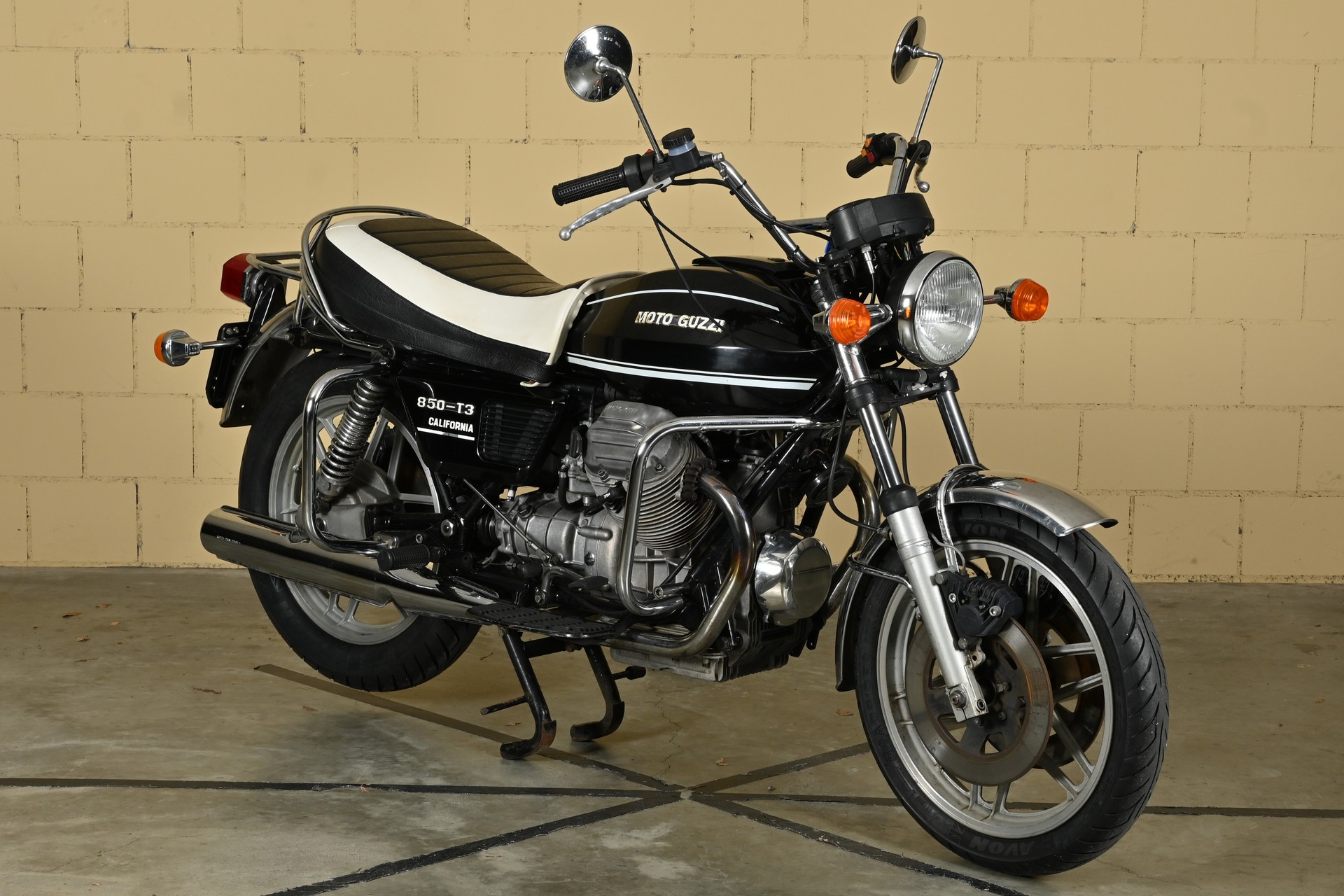 MOTO GUZZI 850 T 3 VD-showroom-element-1