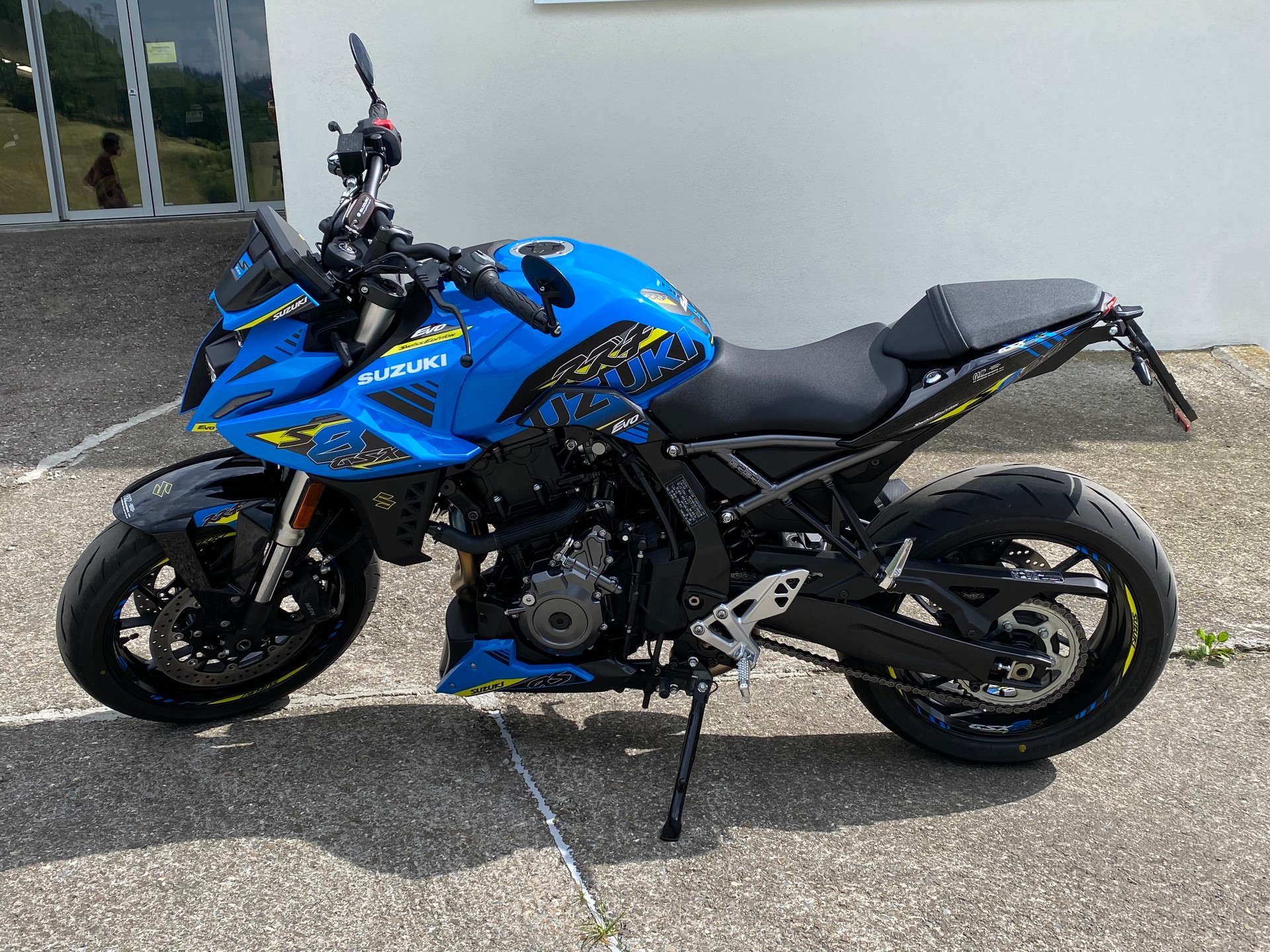 SUZUKI GSX 8 S EVO-image-1