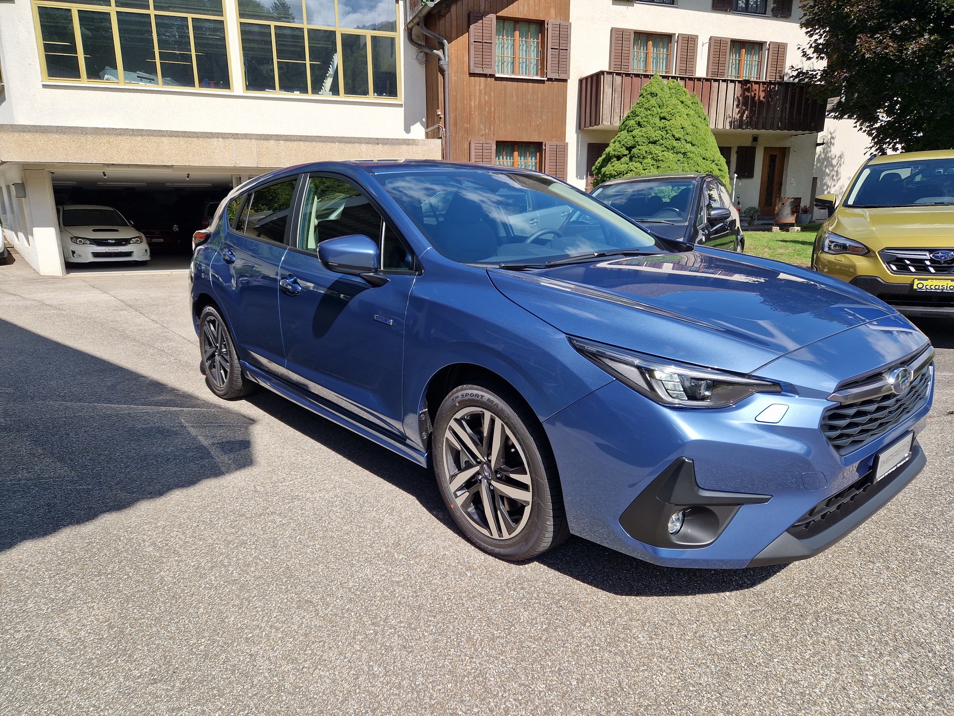 SUBARU Impreza 2.0 e-Boxer Swiss Plus AWD Lineartronic-image-2