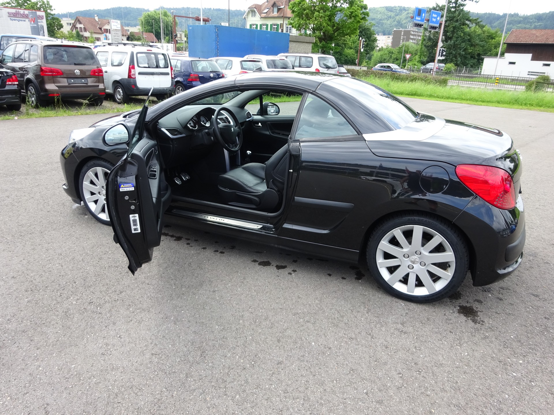 PEUGEOT 207 CC 1.6 16V Turbo Sport-image-11