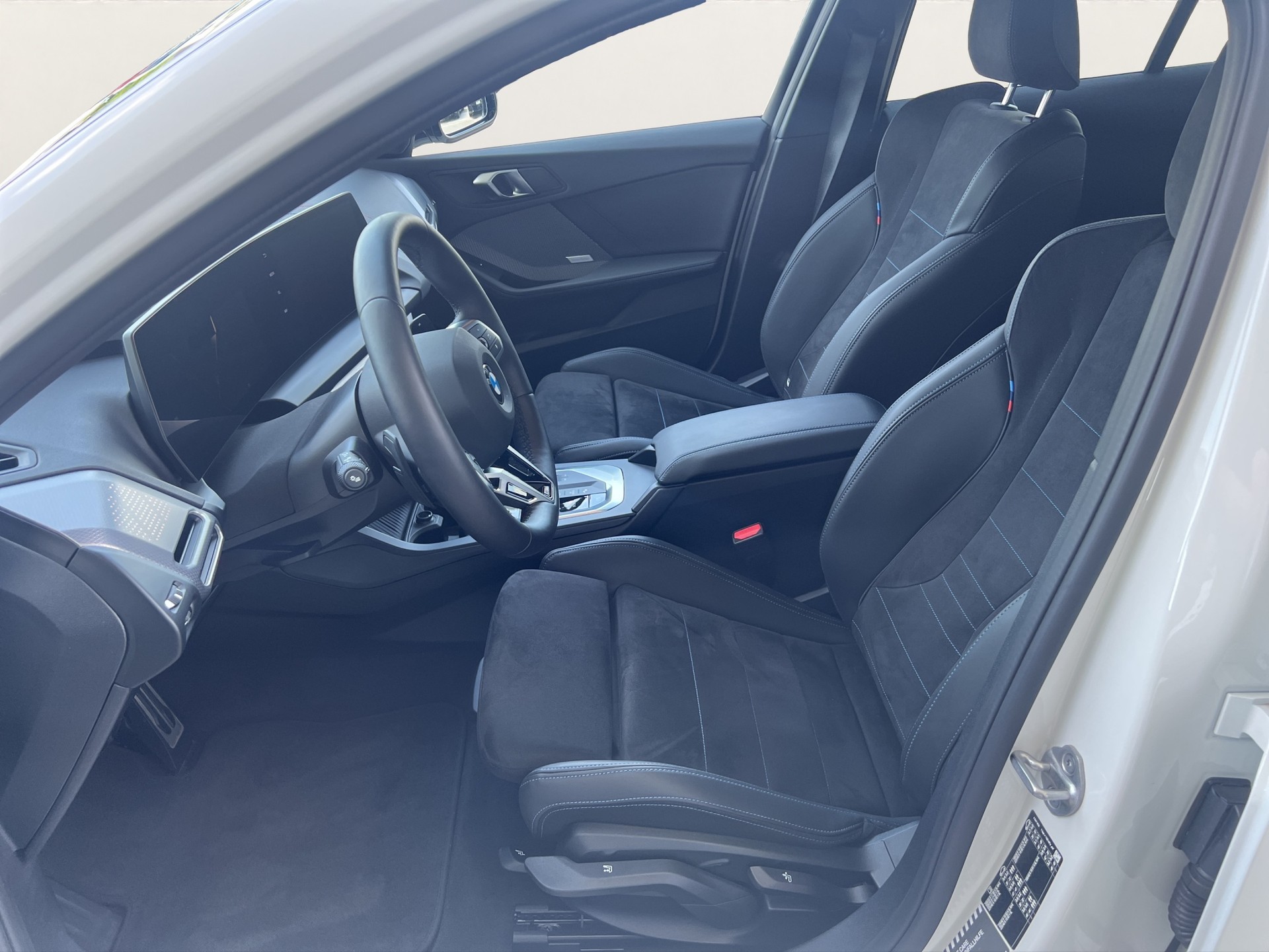 BMW 120d M Sport Steptronic-image-9