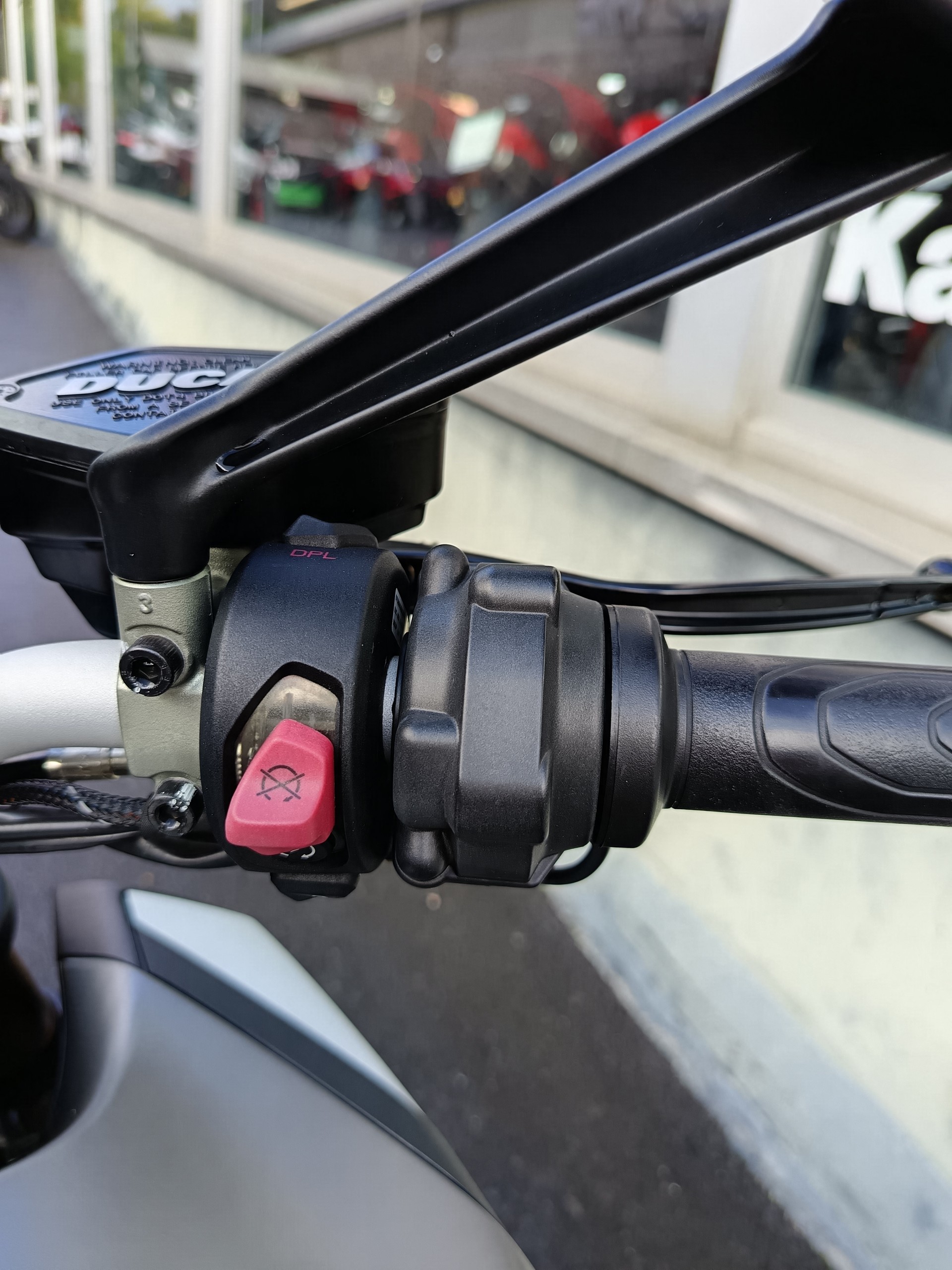 DUCATI Diavel 1260 S-image-9