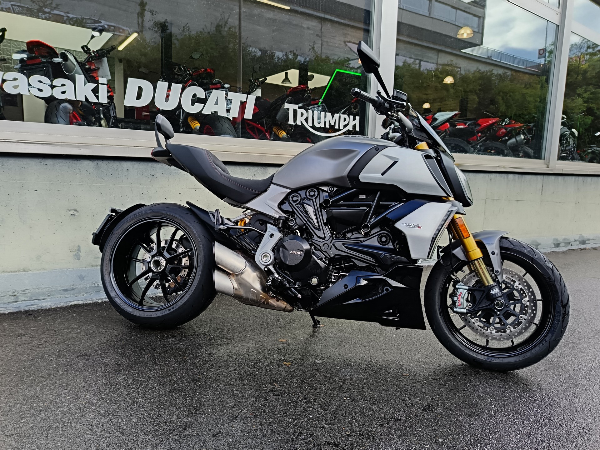 DUCATI Diavel 1260 S-showroom-element-2