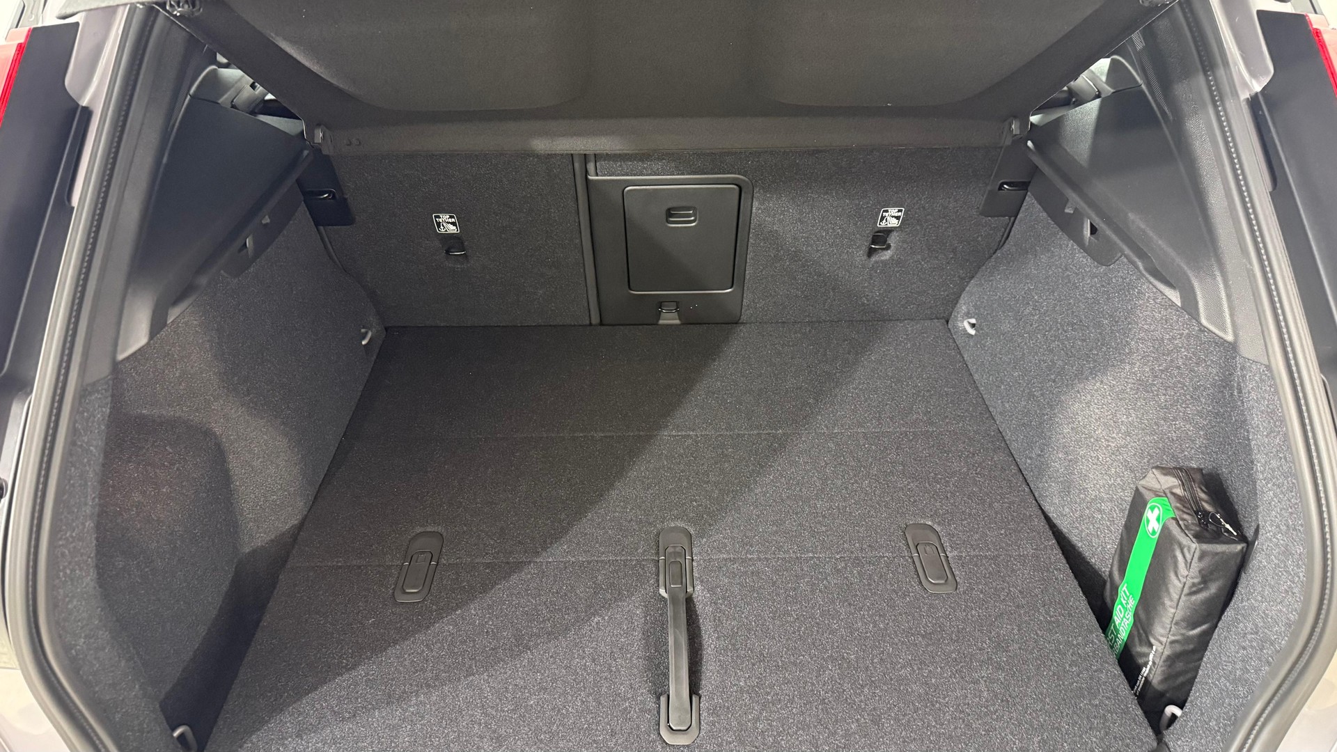 VOLVO EX40 Twin Ultra AWD-image-6