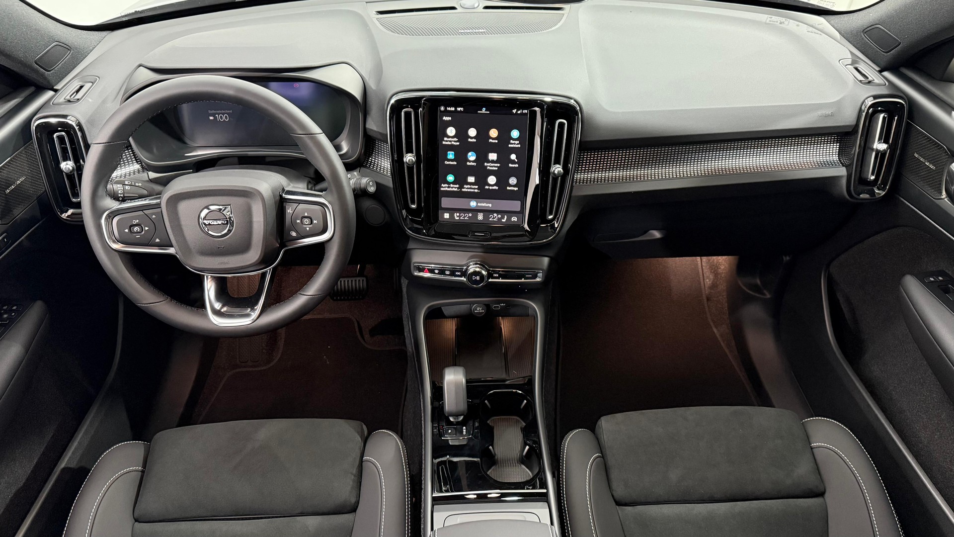 VOLVO EX40 Twin Ultra AWD-image-4
