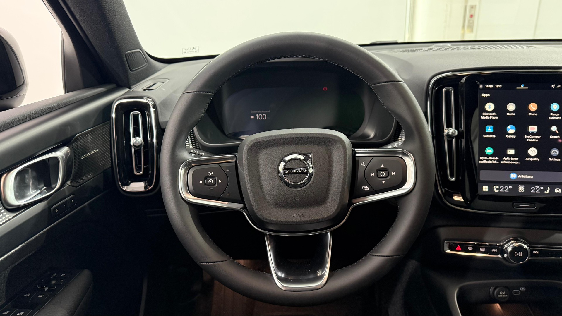 VOLVO EX40 Twin Ultra AWD-image-12