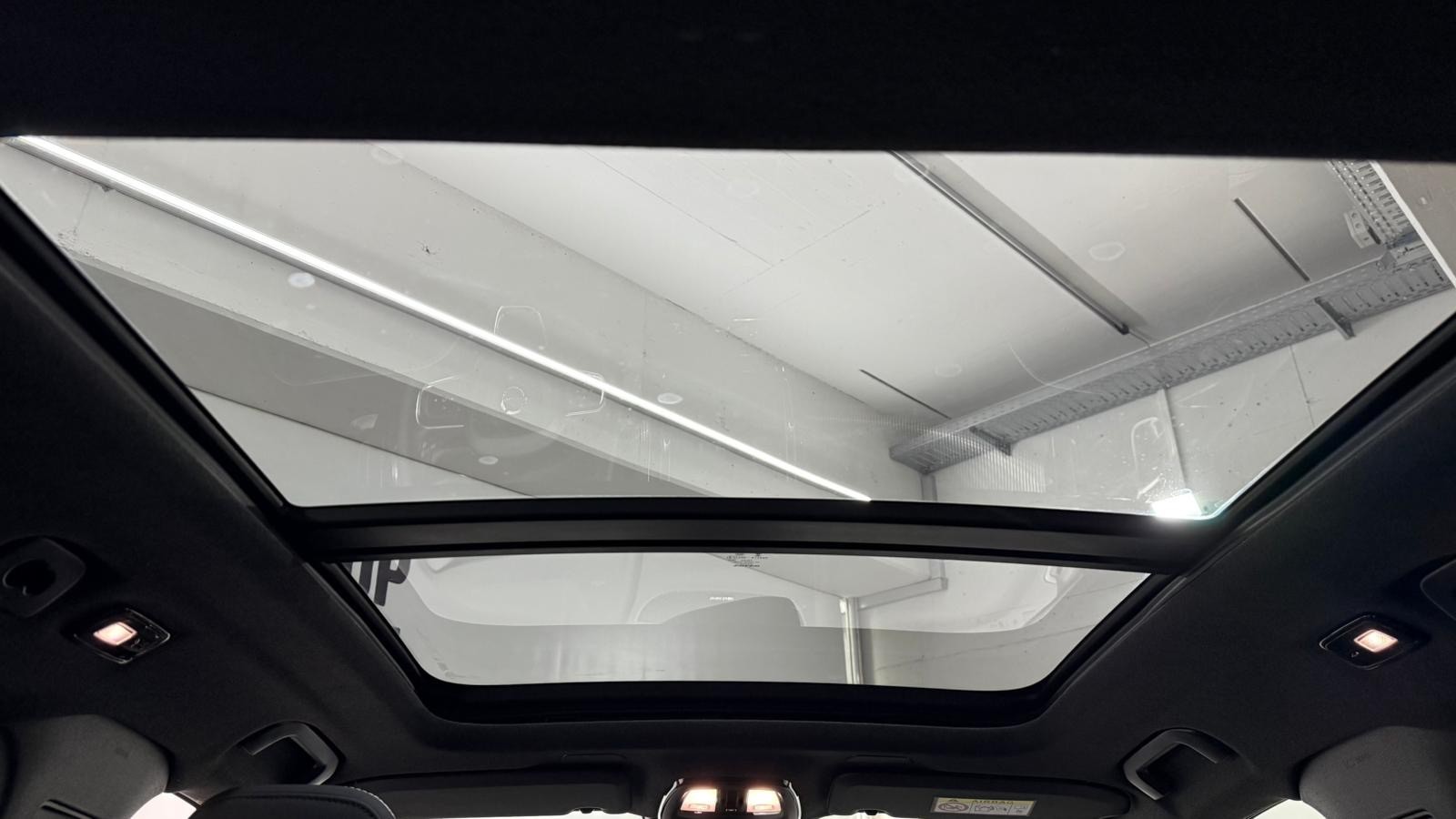 VOLVO EX40 Twin Ultra AWD-image-9
