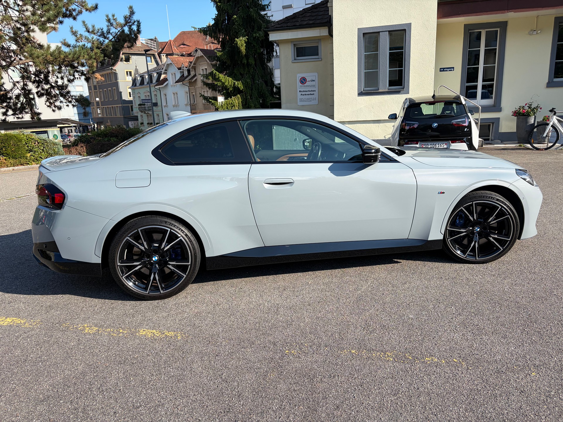 BMW M240i xDrive Steptronic-image-1