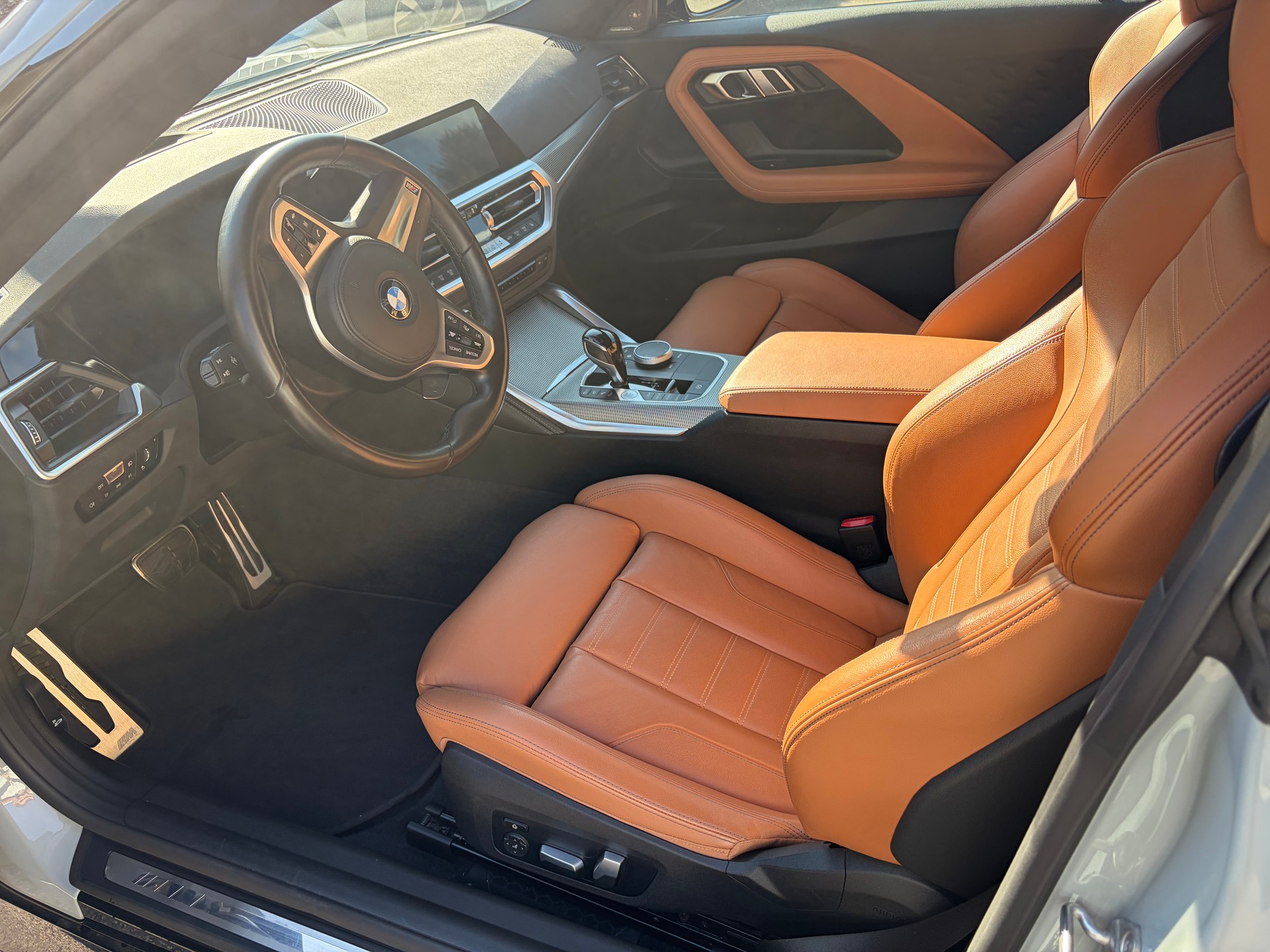 BMW M240i xDrive Steptronic-image-5