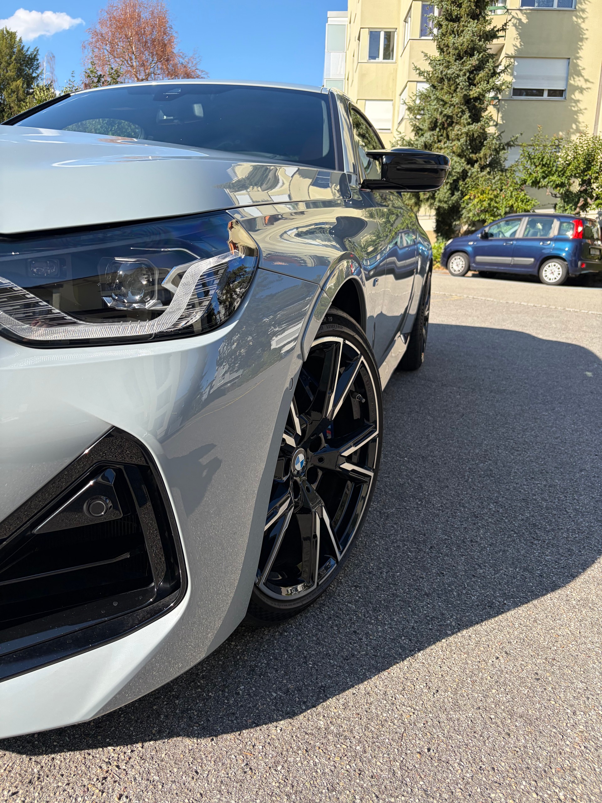 BMW M240i xDrive Steptronic-image-2