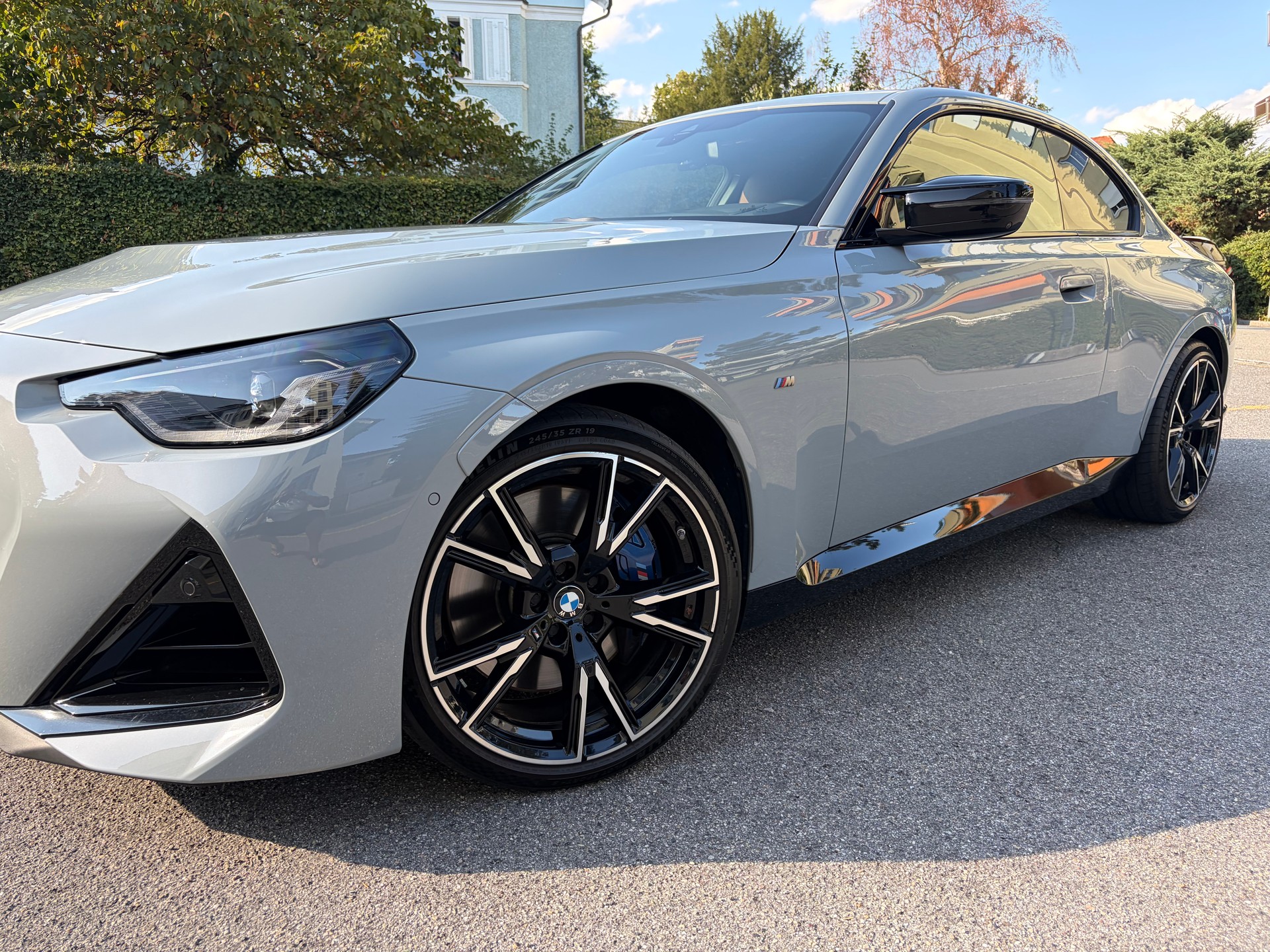 BMW M240i xDrive Steptronic-image-0