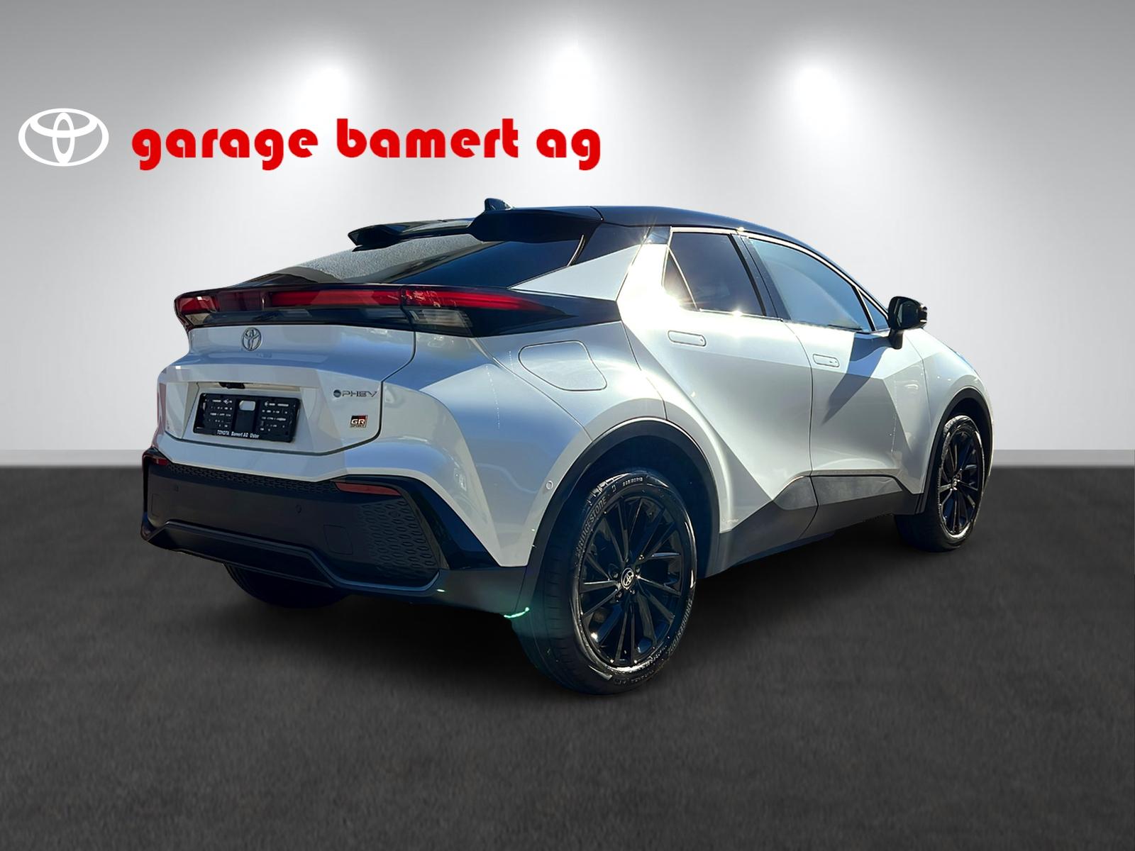 TOYOTA C-HR 2.0 PHEV GR Sport-image-5
