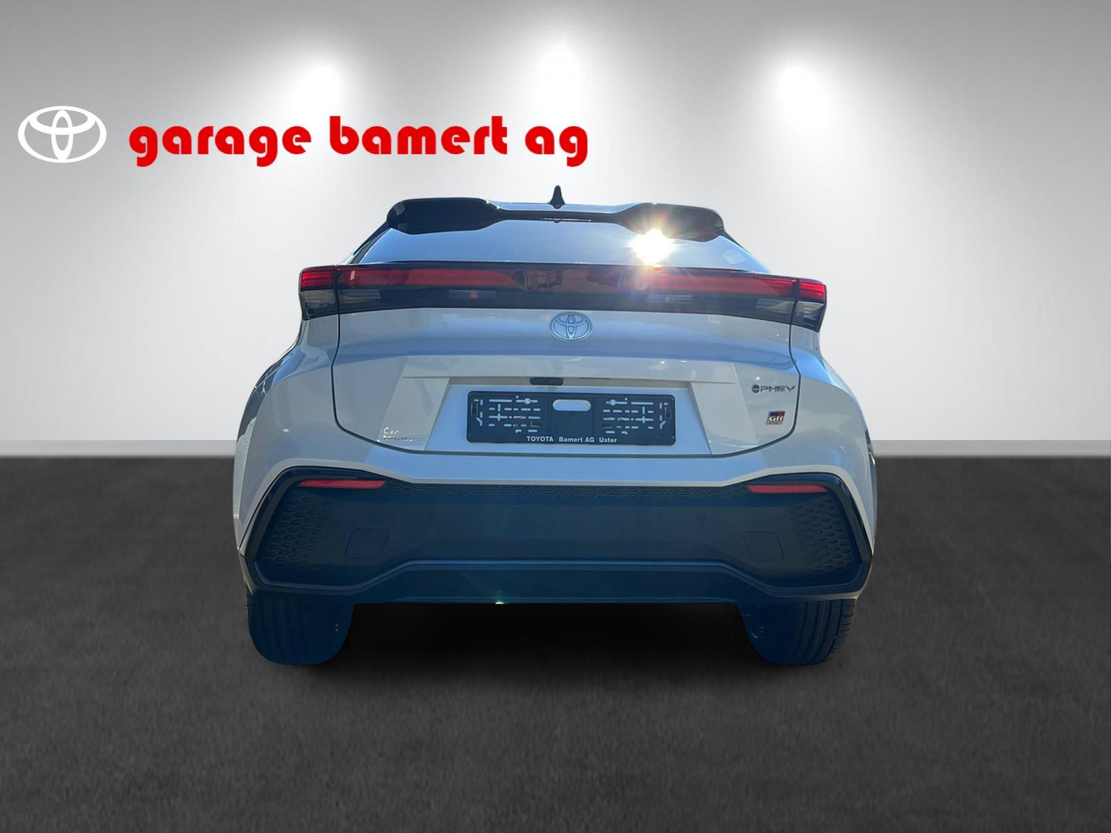 TOYOTA C-HR 2.0 PHEV GR Sport-image-4