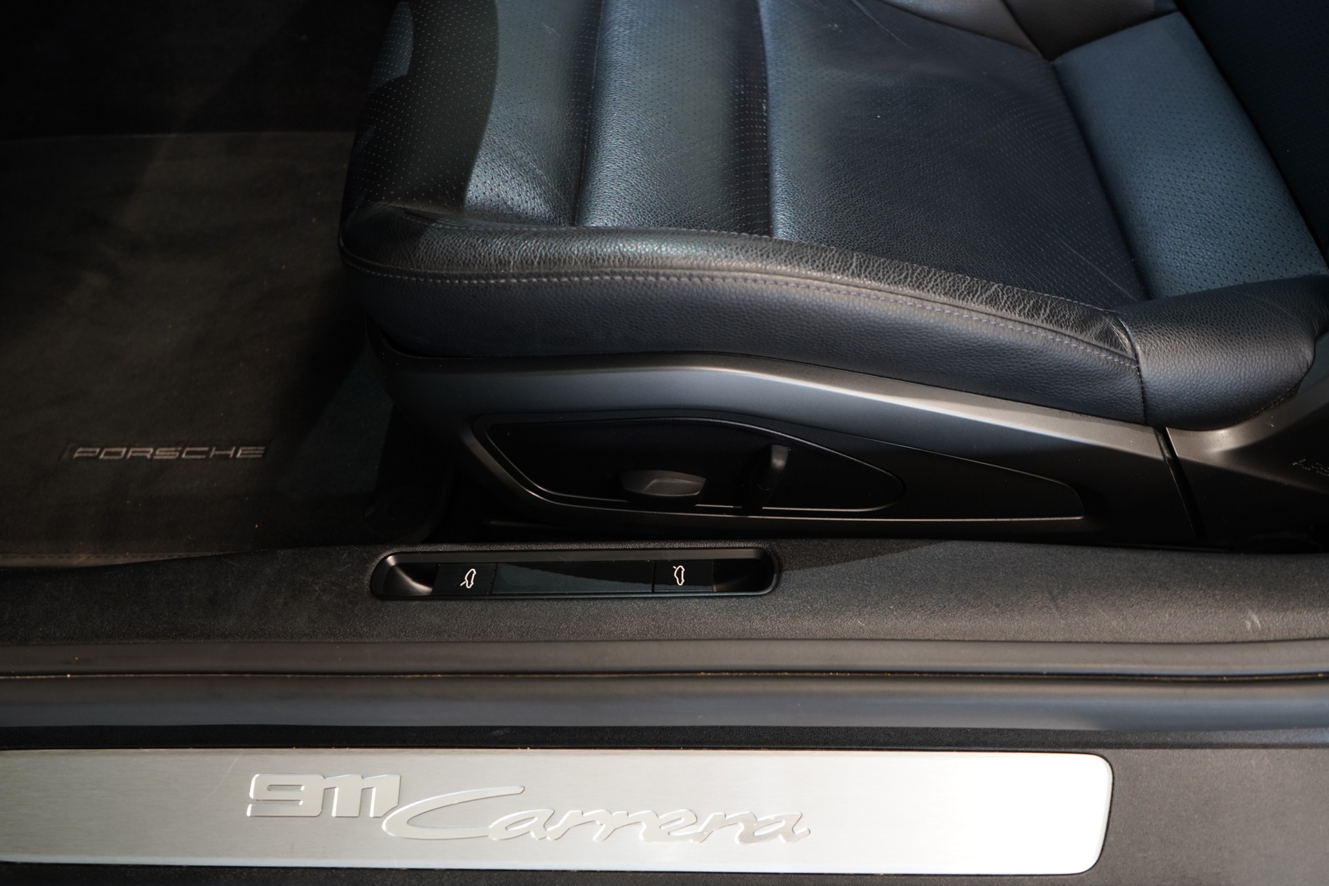 PORSCHE 911 Carrera PDK-image-12