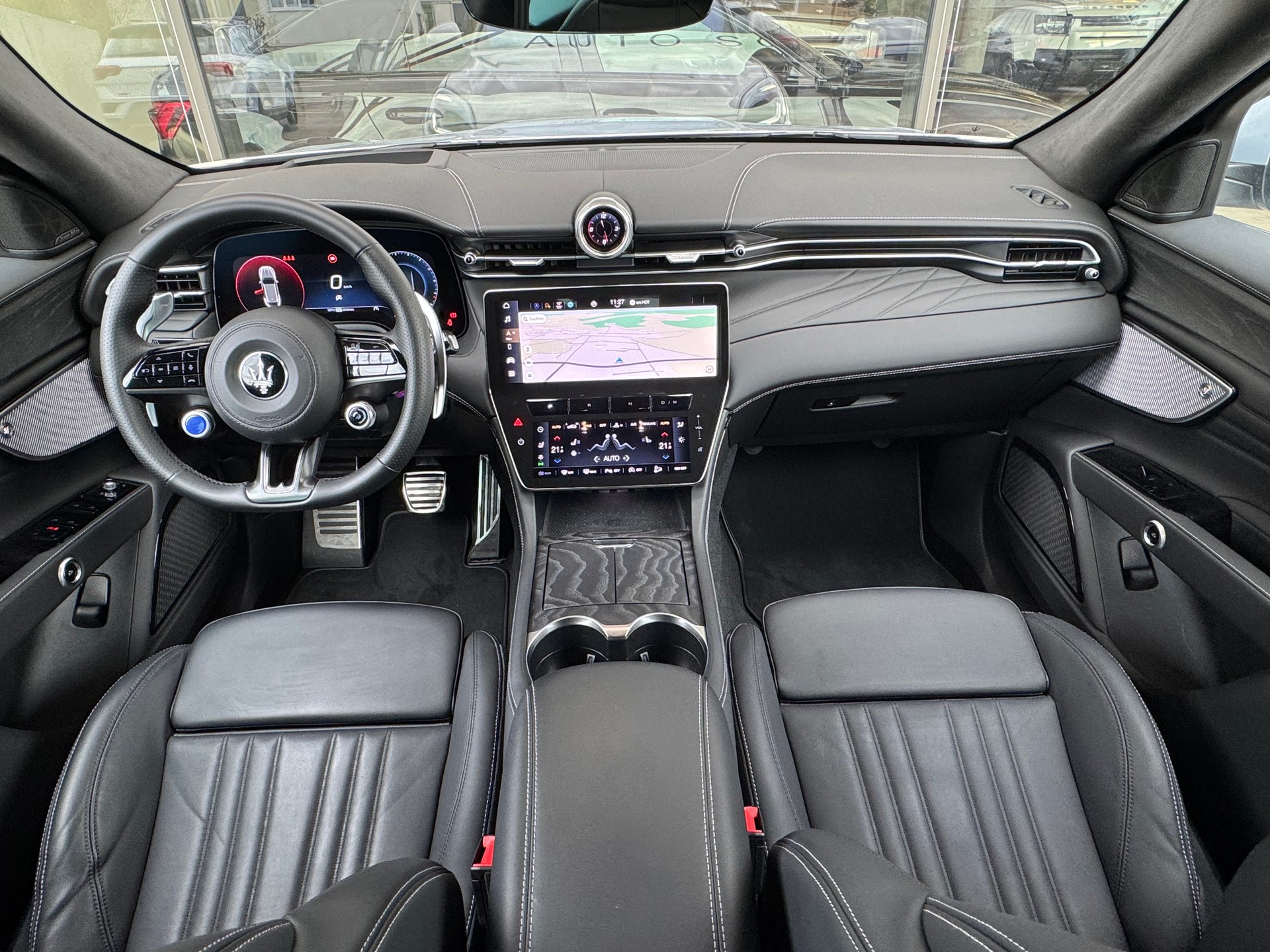 MASERATI Grecale 2.0 MHEV Modena Hybrid Automatica-image-14