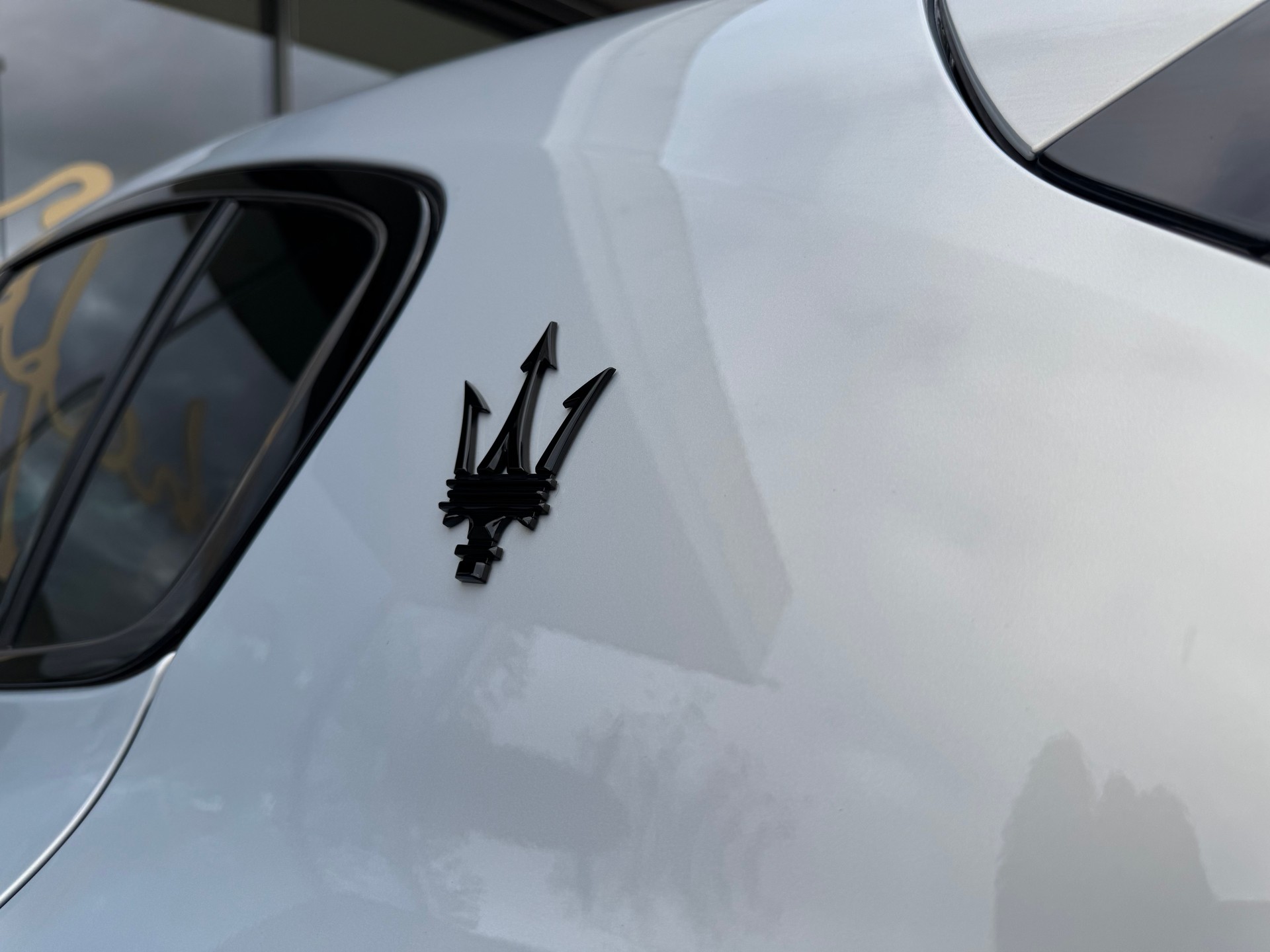 MASERATI Grecale 2.0 MHEV Modena Hybrid Automatica-image-10