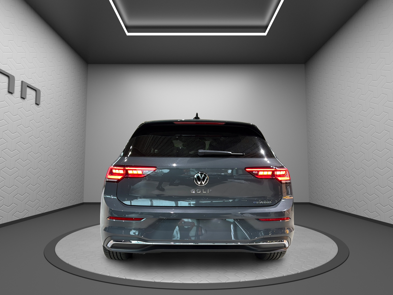 VW Golf 1.5 TSI PHEV Style-image-4