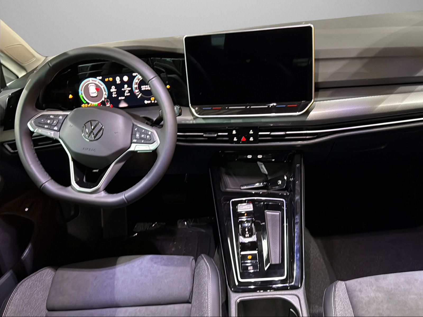 VW Golf 1.5 TSI PHEV Style-image-9