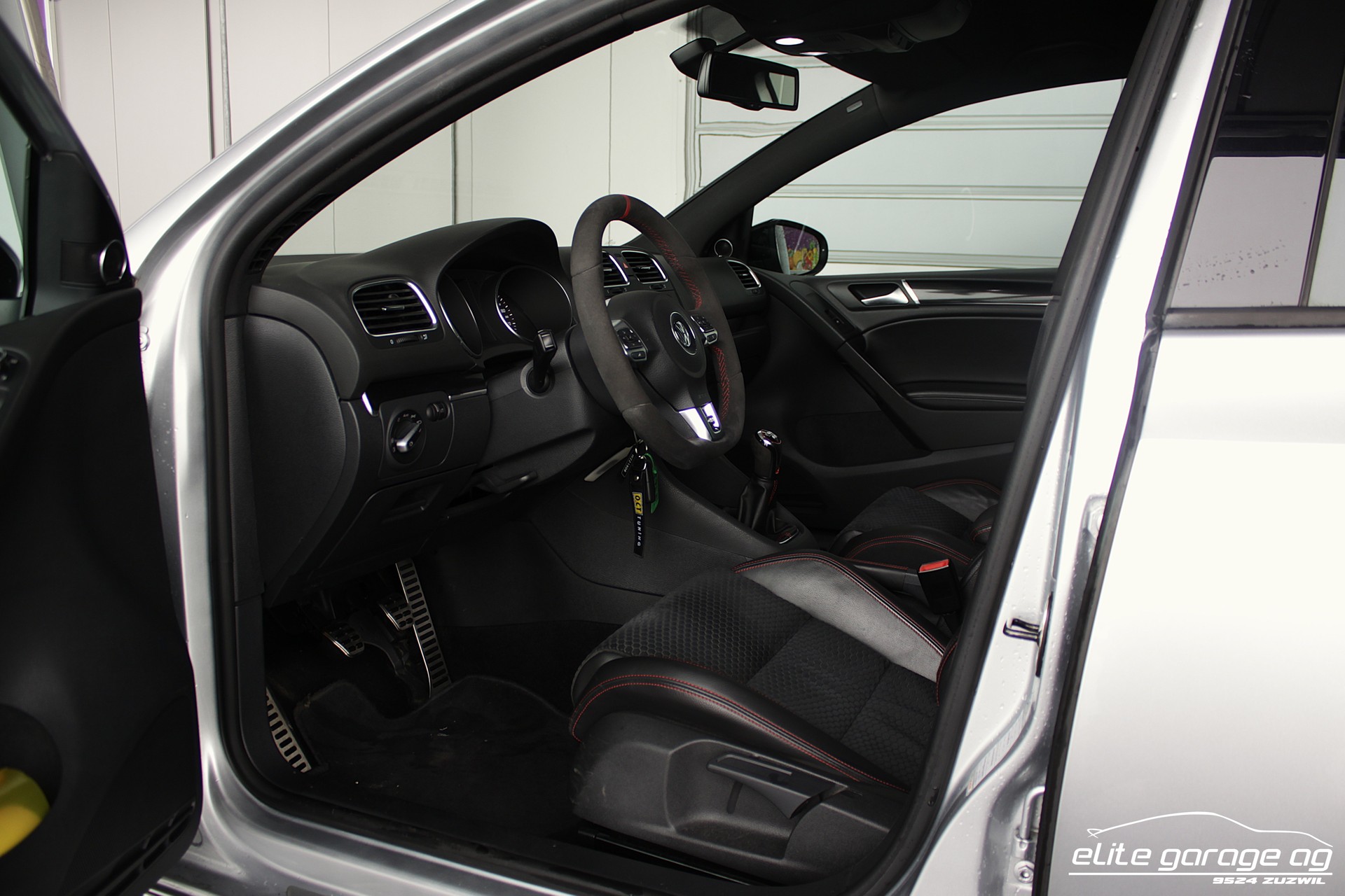 VW Golf 2.0 TSI GTI Edition 35 OCT 380 PS-image-13