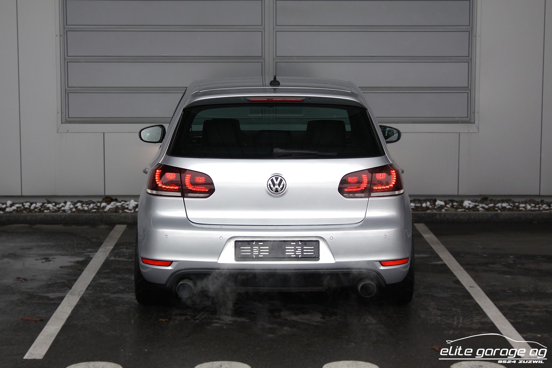 VW Golf 2.0 TSI GTI Edition 35 OCT 380 PS-image-3