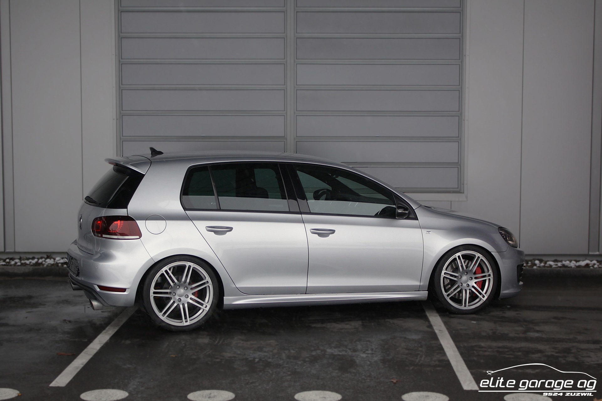 VW Golf 2.0 TSI GTI Edition 35 OCT 380 PS-image-4