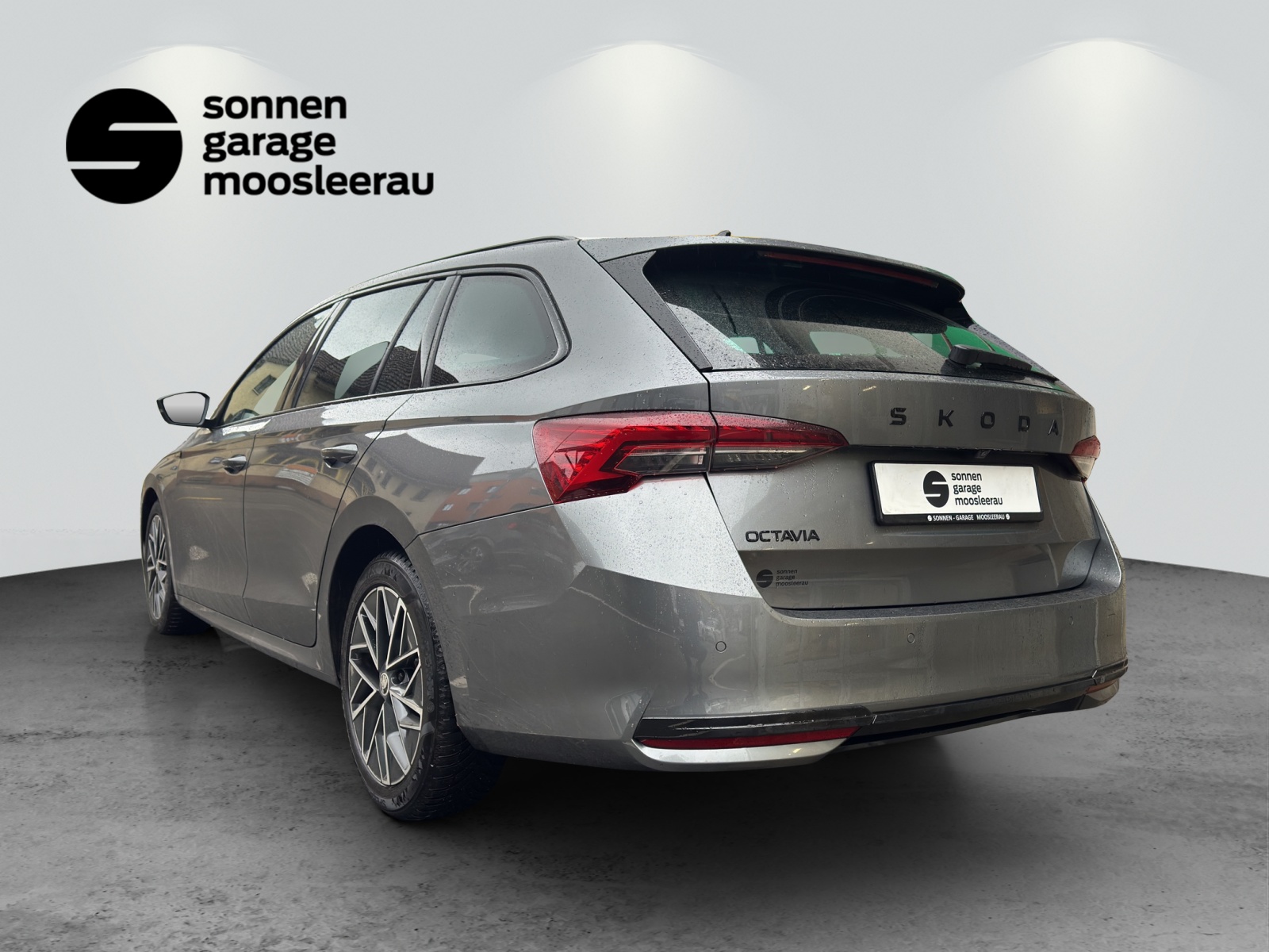 SKODA Octavia Combi 1.5 TSI mHEV DSG Sport Line-image-3