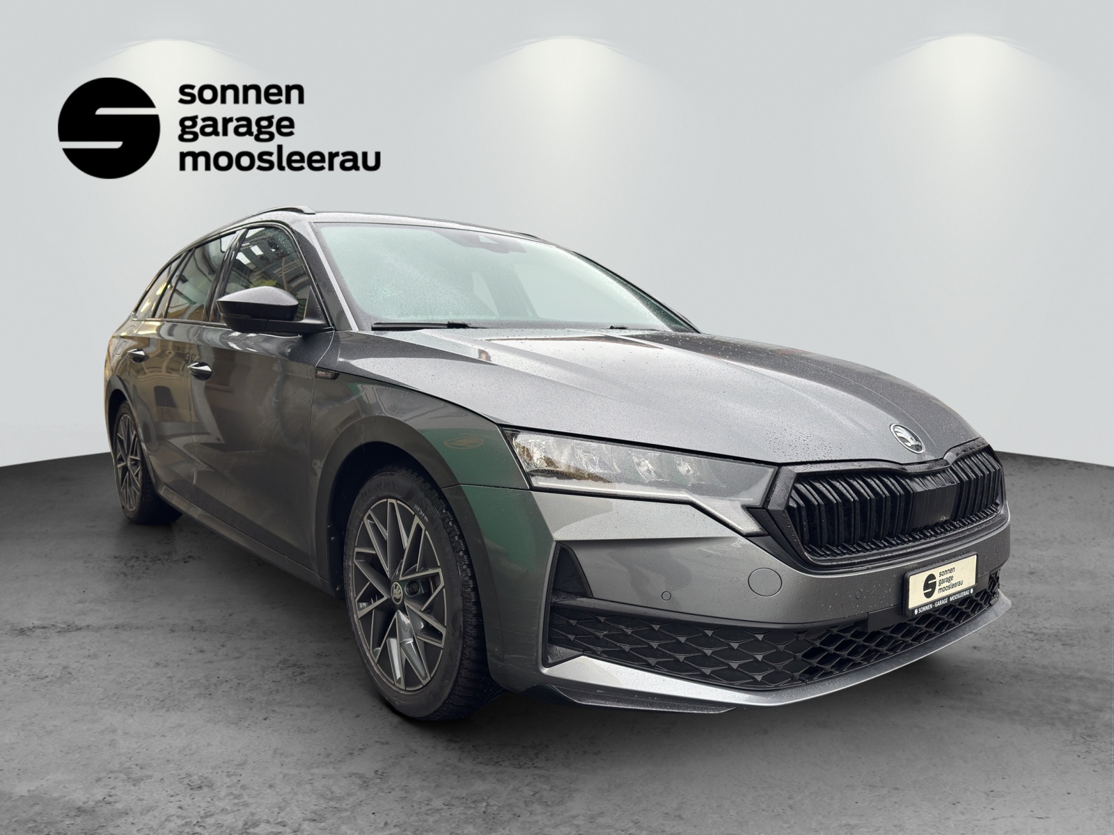 SKODA Octavia Combi 1.5 TSI mHEV DSG Sport Line-image-1