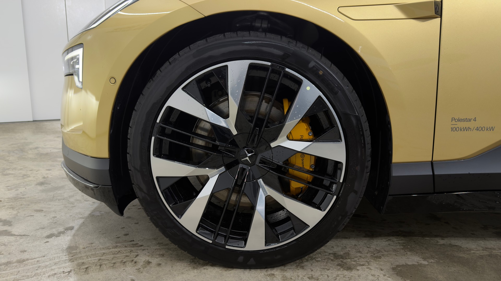POLESTAR 4 Long Range Dual Motor Perfor-image-7