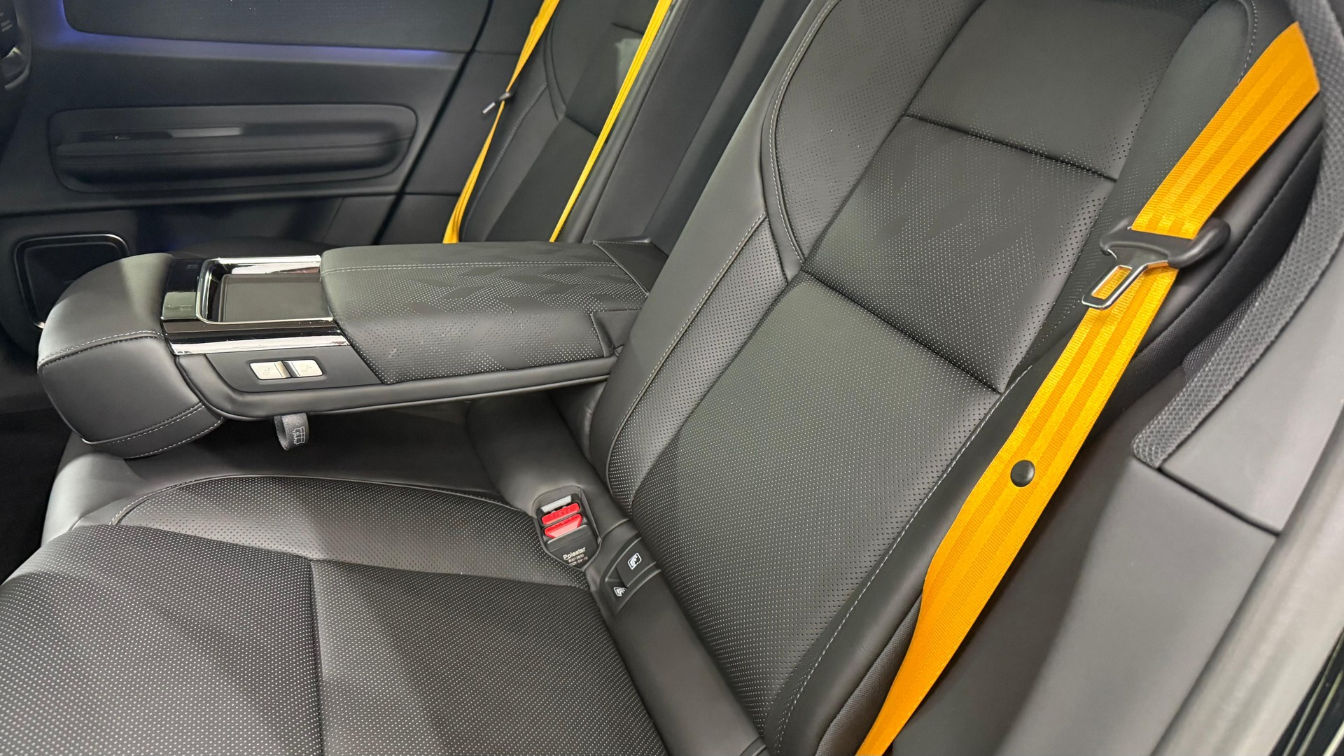 POLESTAR 4 Long Range Dual Motor Perfor-image-5