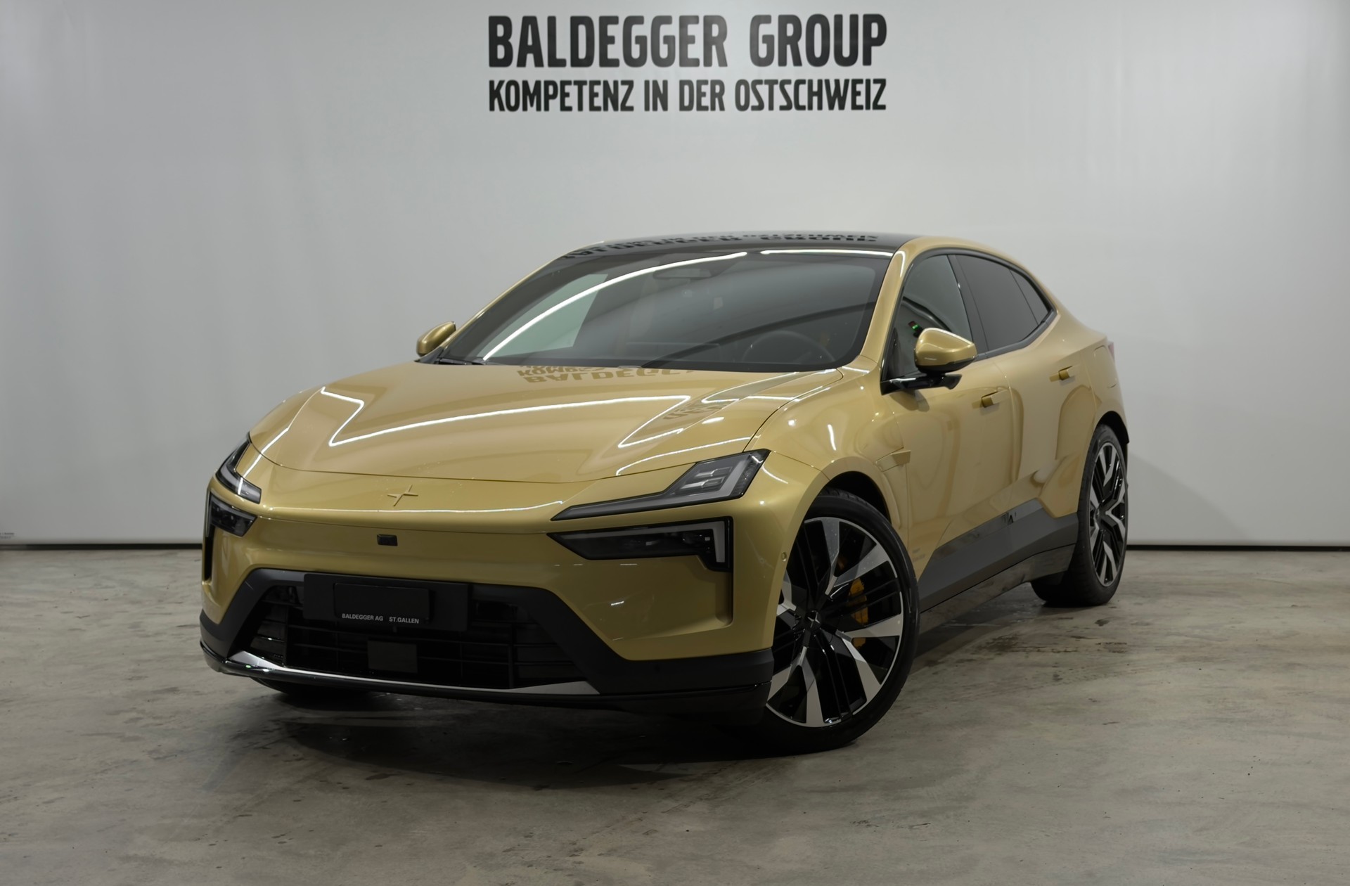 POLESTAR 4 Long Range Dual Motor Perfor-image-0