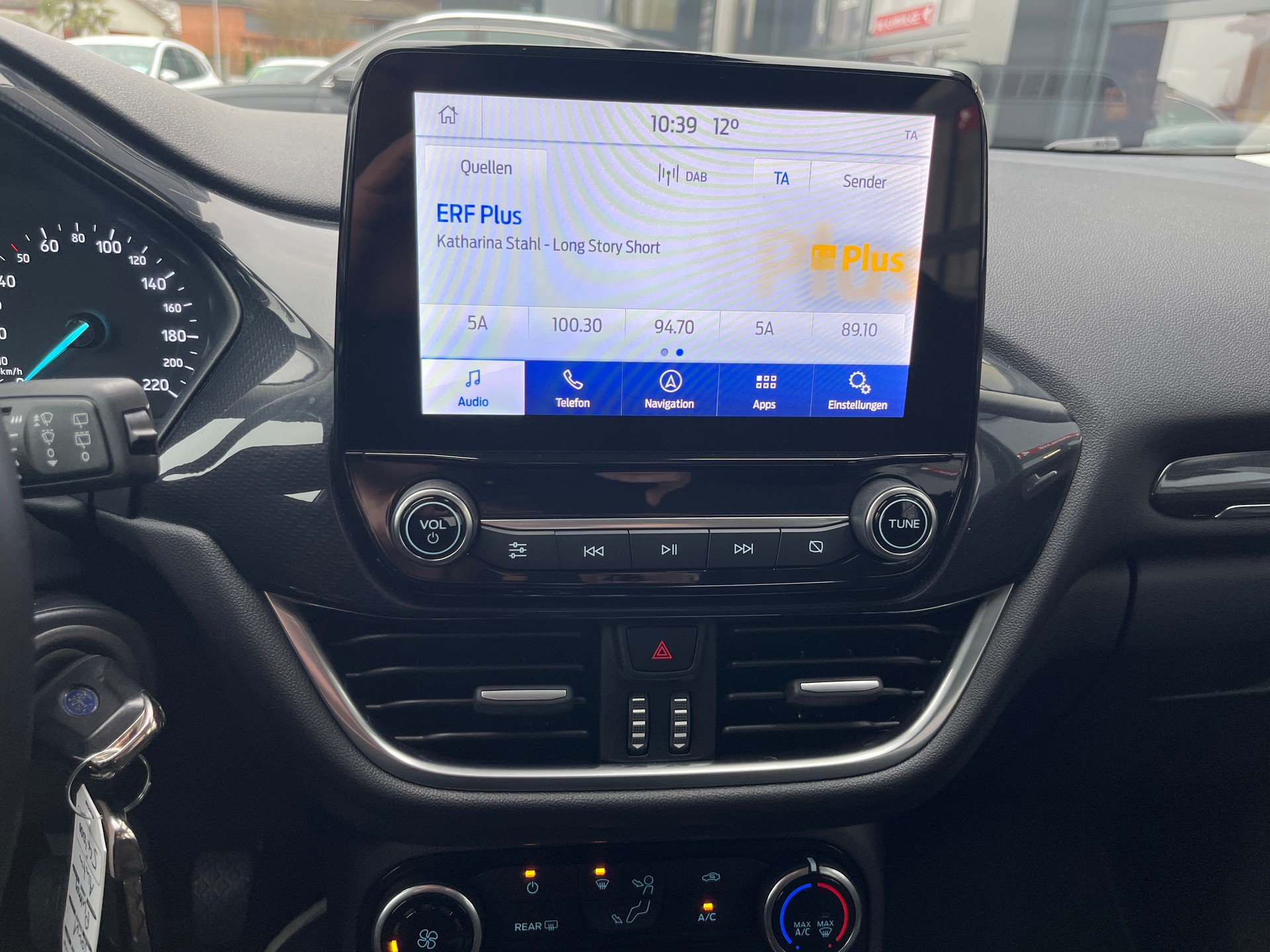 FORD Puma 1.0 MHEV Titanium-image-12
