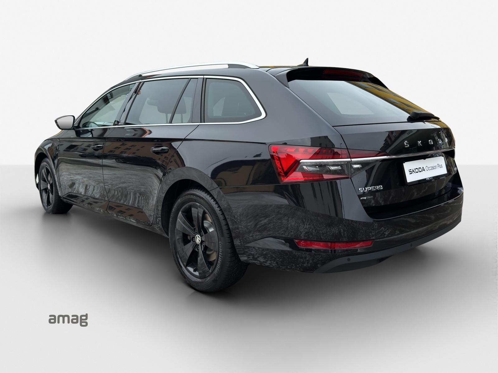 SKODA Superb Combi 2.0 TDi Style 4x4 DSG-showroom-element-2