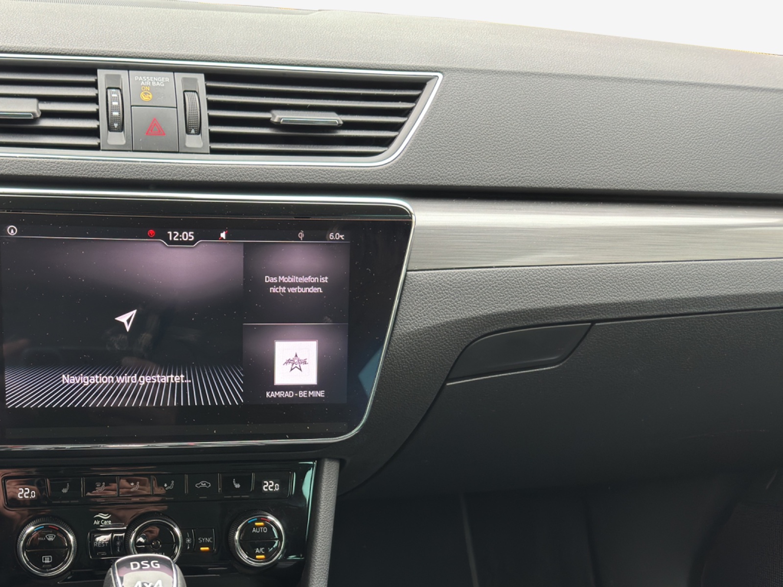 SKODA Superb Combi 2.0 TDi Style 4x4 DSG-image-10