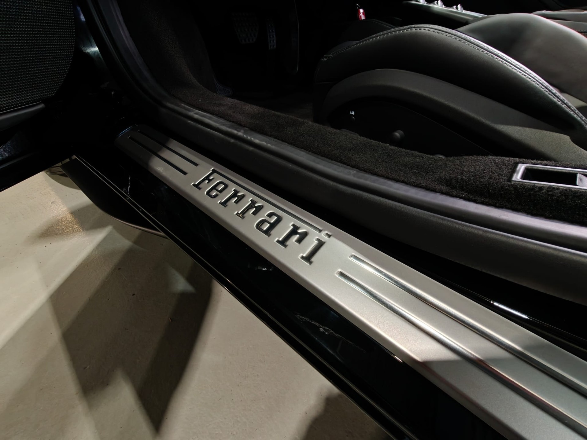FERRARI F8 Spider-image-21