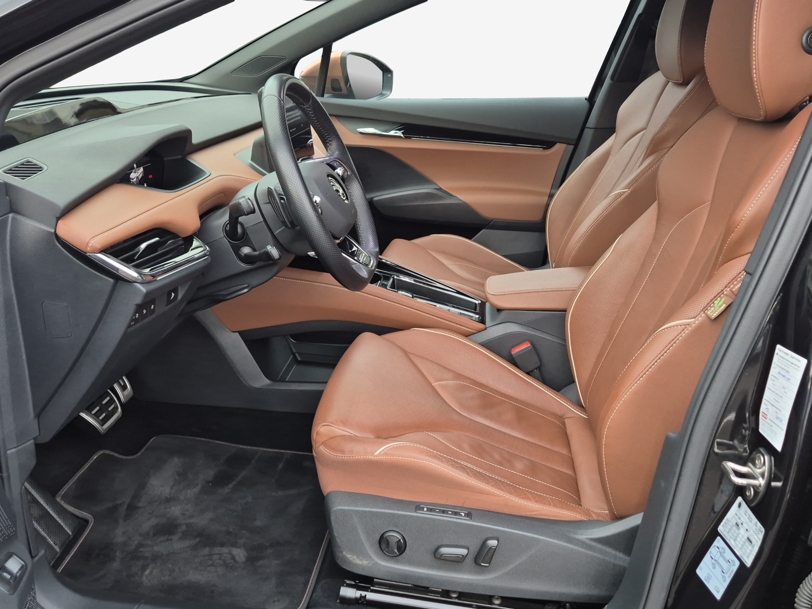 SKODA Enyaq iV 80x Founders Edition-image-8