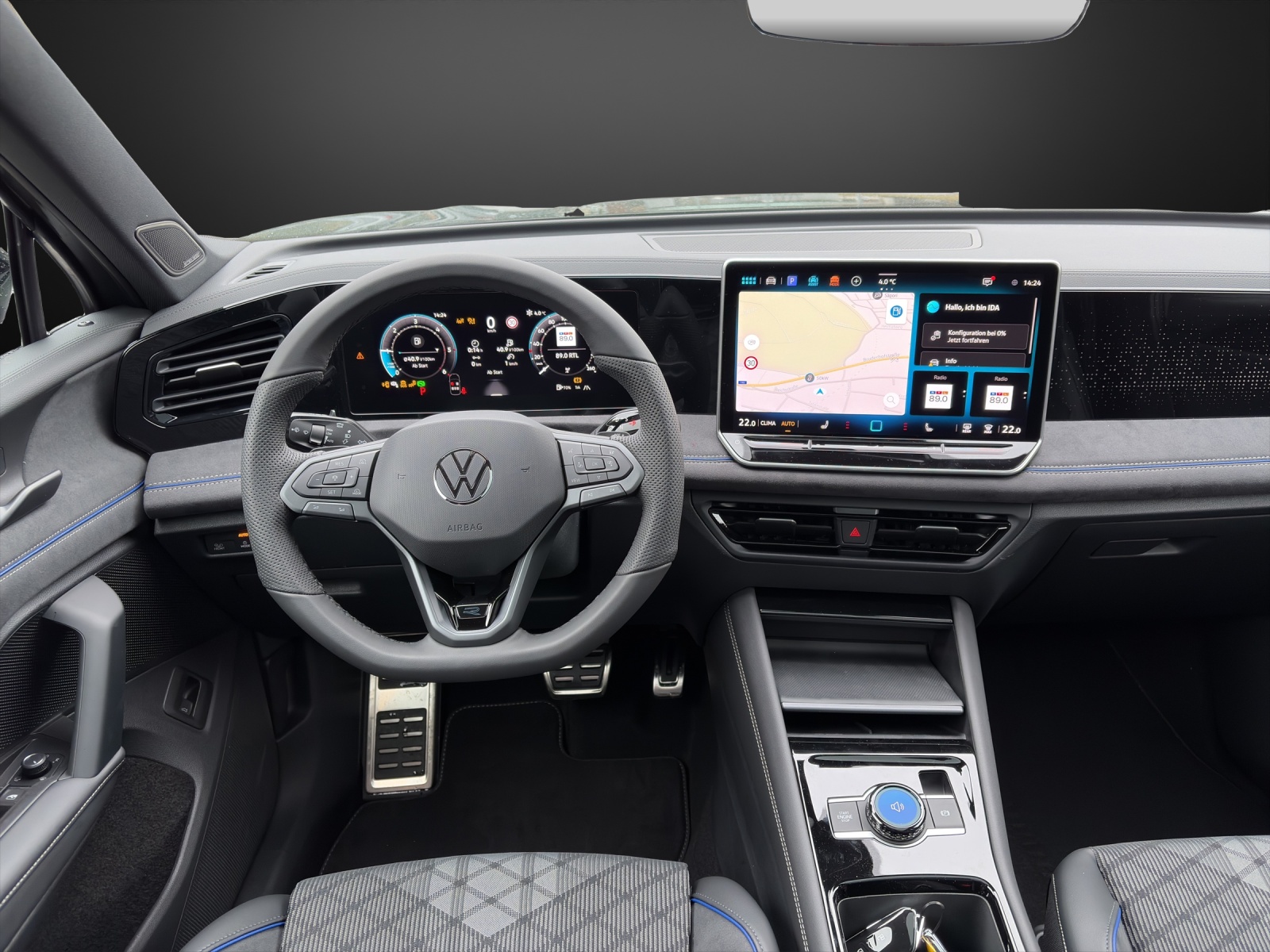 VW Tiguan 2.0 TDI SCR R-Line 4Motion DSG-image-9