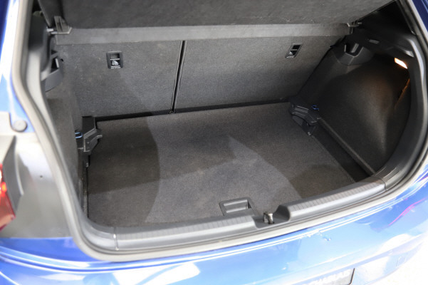 VW Polo 1.0 TSI R-Line DSG-image-11