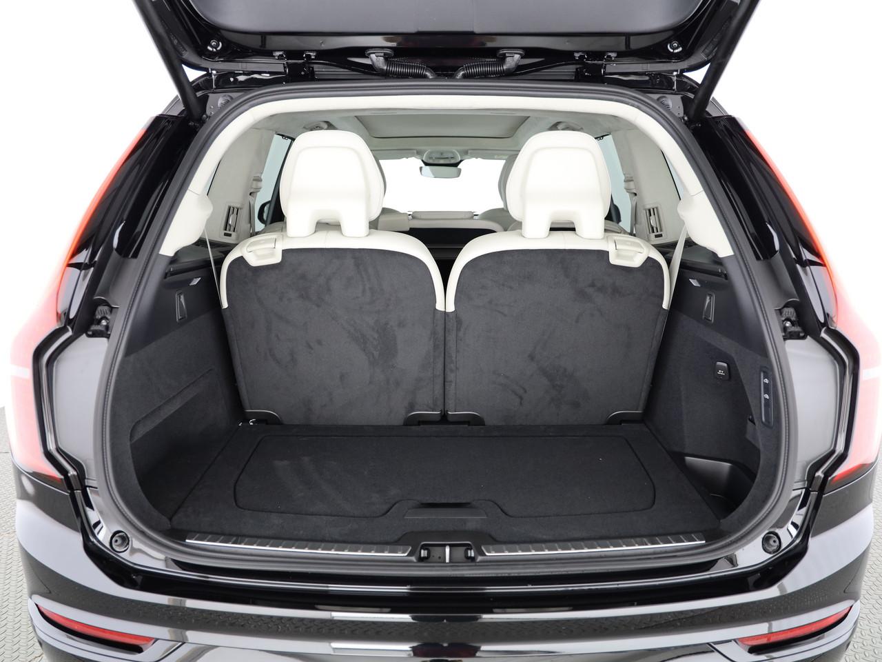 VOLVO XC90 2.0 T8 TE Ultra Dark eAWD-image-7