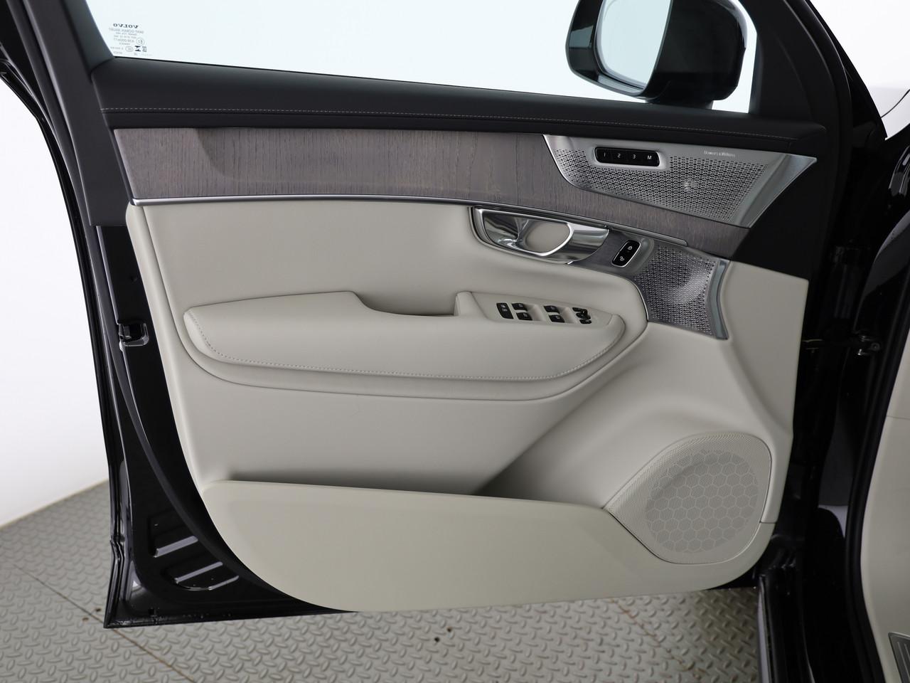 VOLVO XC90 2.0 T8 TE Ultra Dark eAWD-image-20